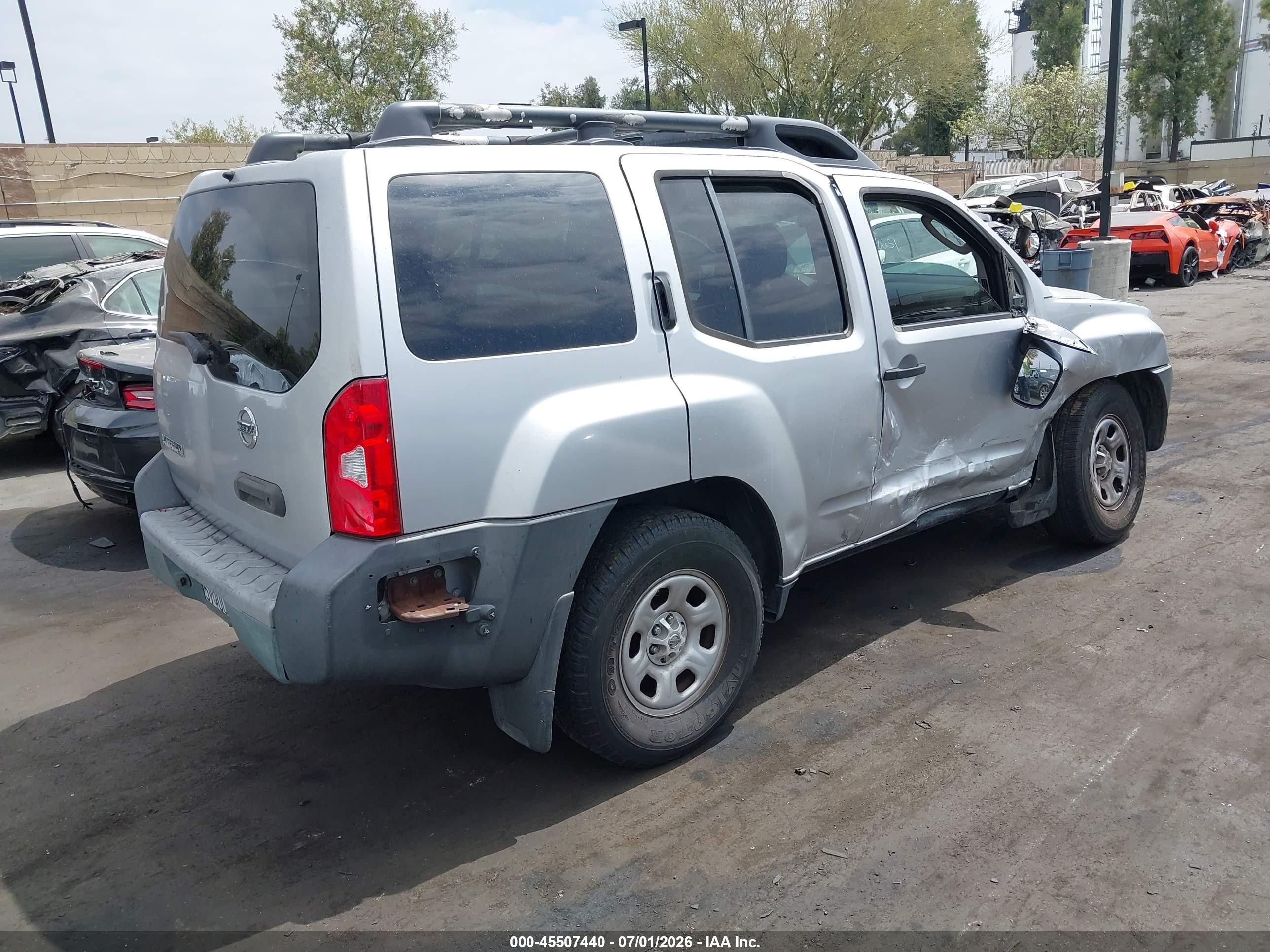 2006 Nissan Xterra X Серебряный vin: 5N1AN08U46C544145