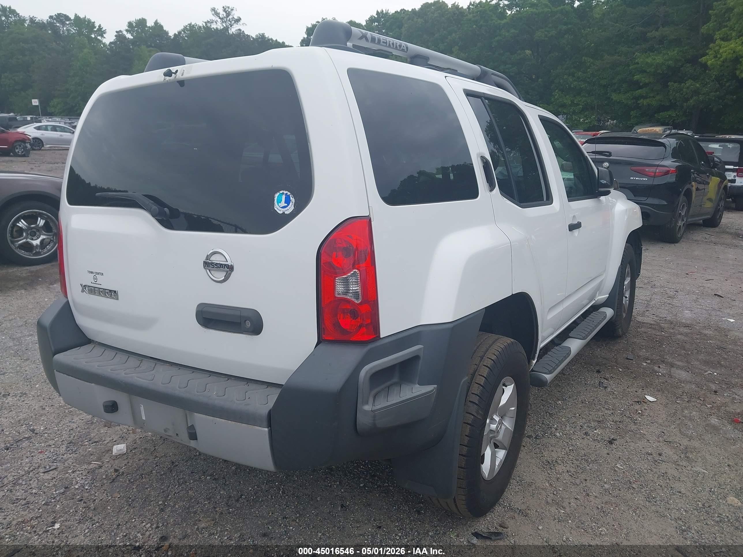 2009 Nissan Xterra S White vin: 5N1AN08U49C503373