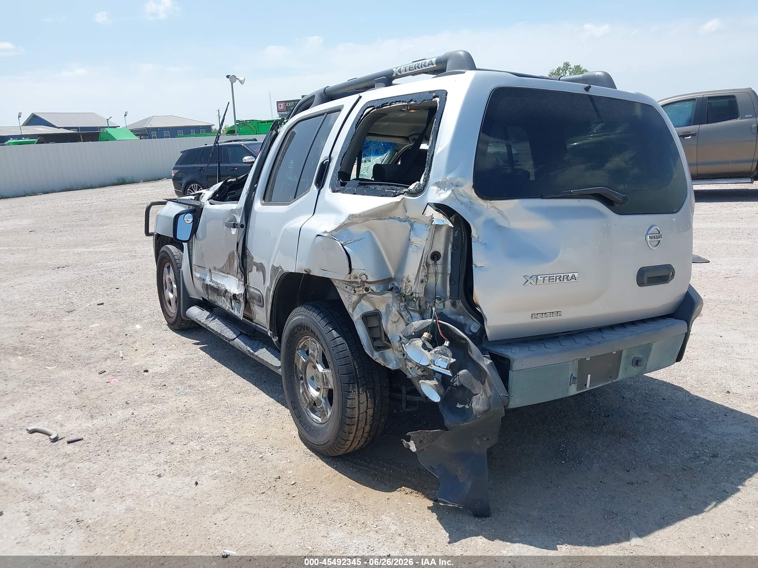 2006 Nissan Xterra S Silver vin: 5N1AN08U56C532425