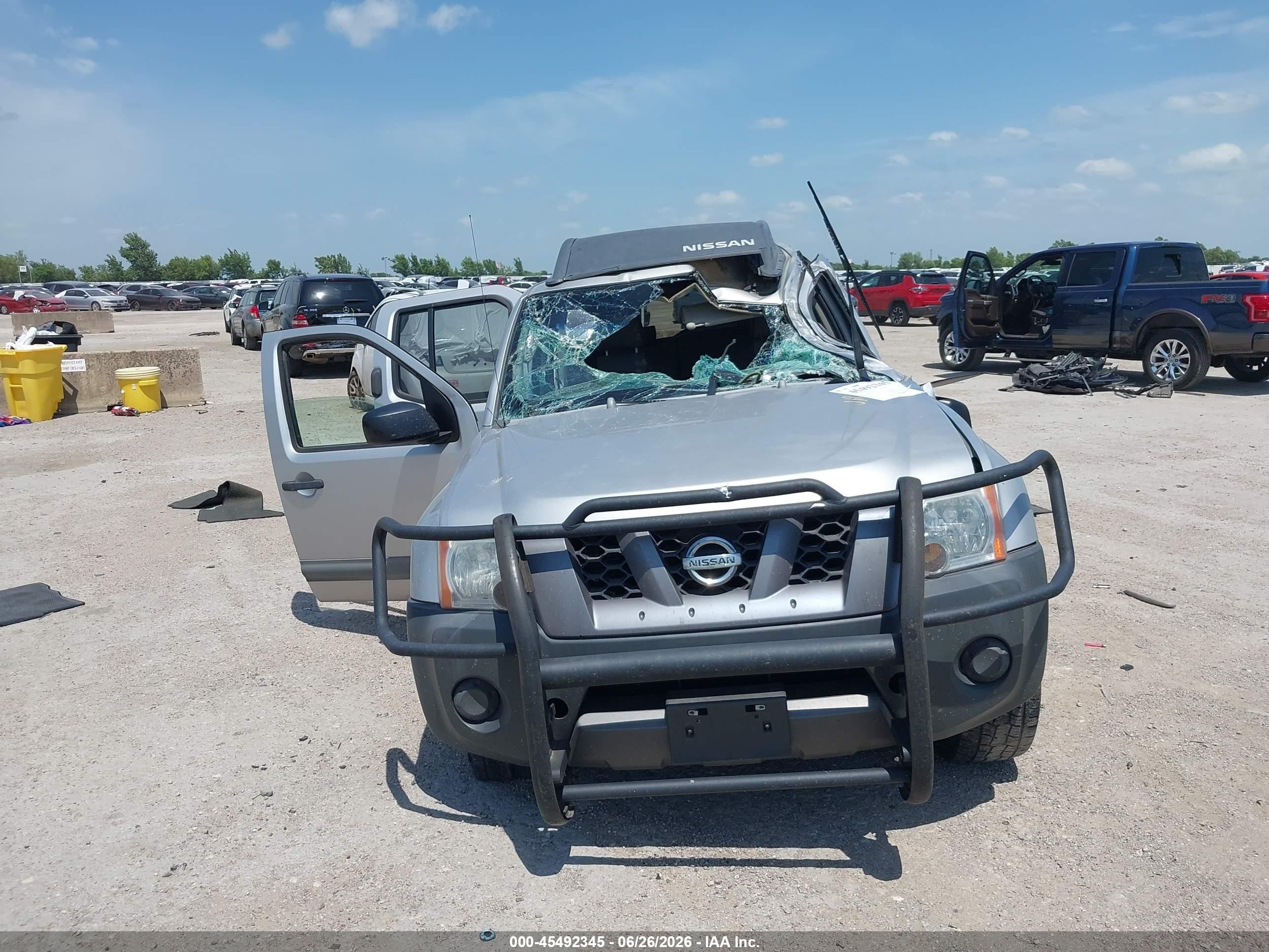 2006 Nissan Xterra S Silver vin: 5N1AN08U56C532425