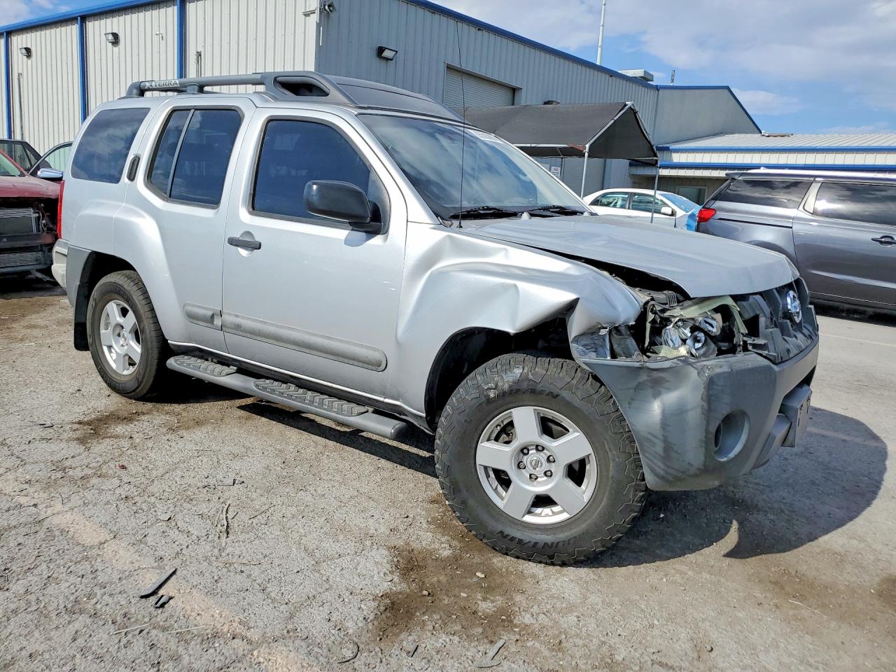 2006 Nissan Xterra X Серебряный vin: 5N1AN08U56C536183