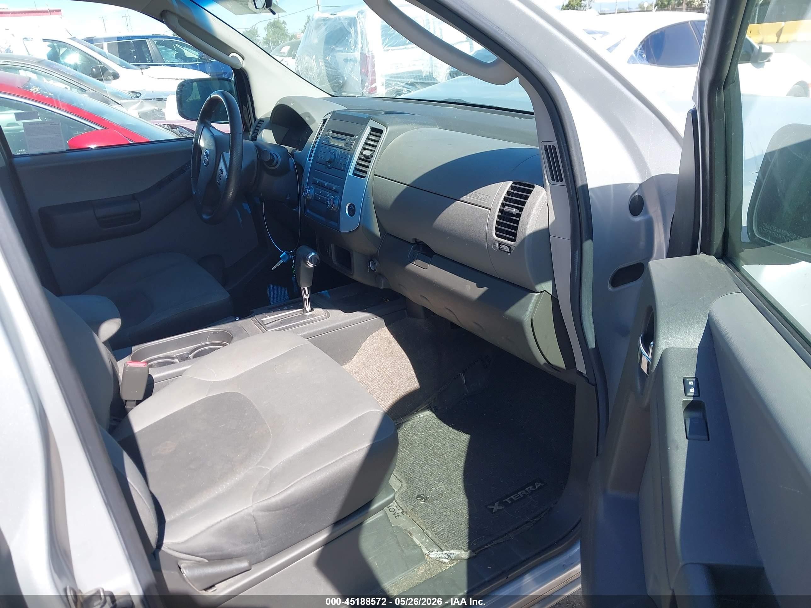 2009 Nissan Xterra S Silver vin: 5N1AN08U59C506749