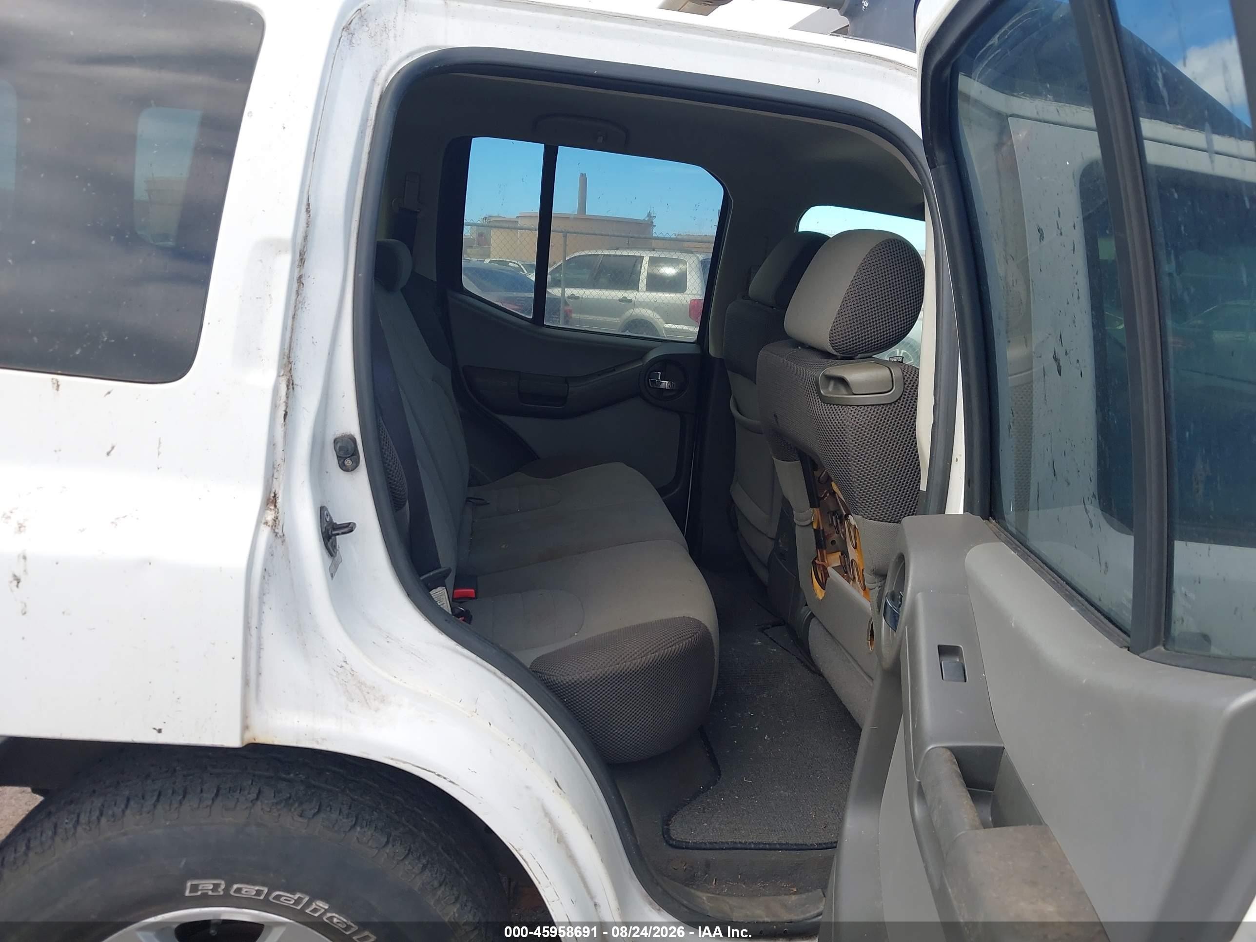 2007 Nissan Xterra S Белый vin: 5N1AN08U67C527400