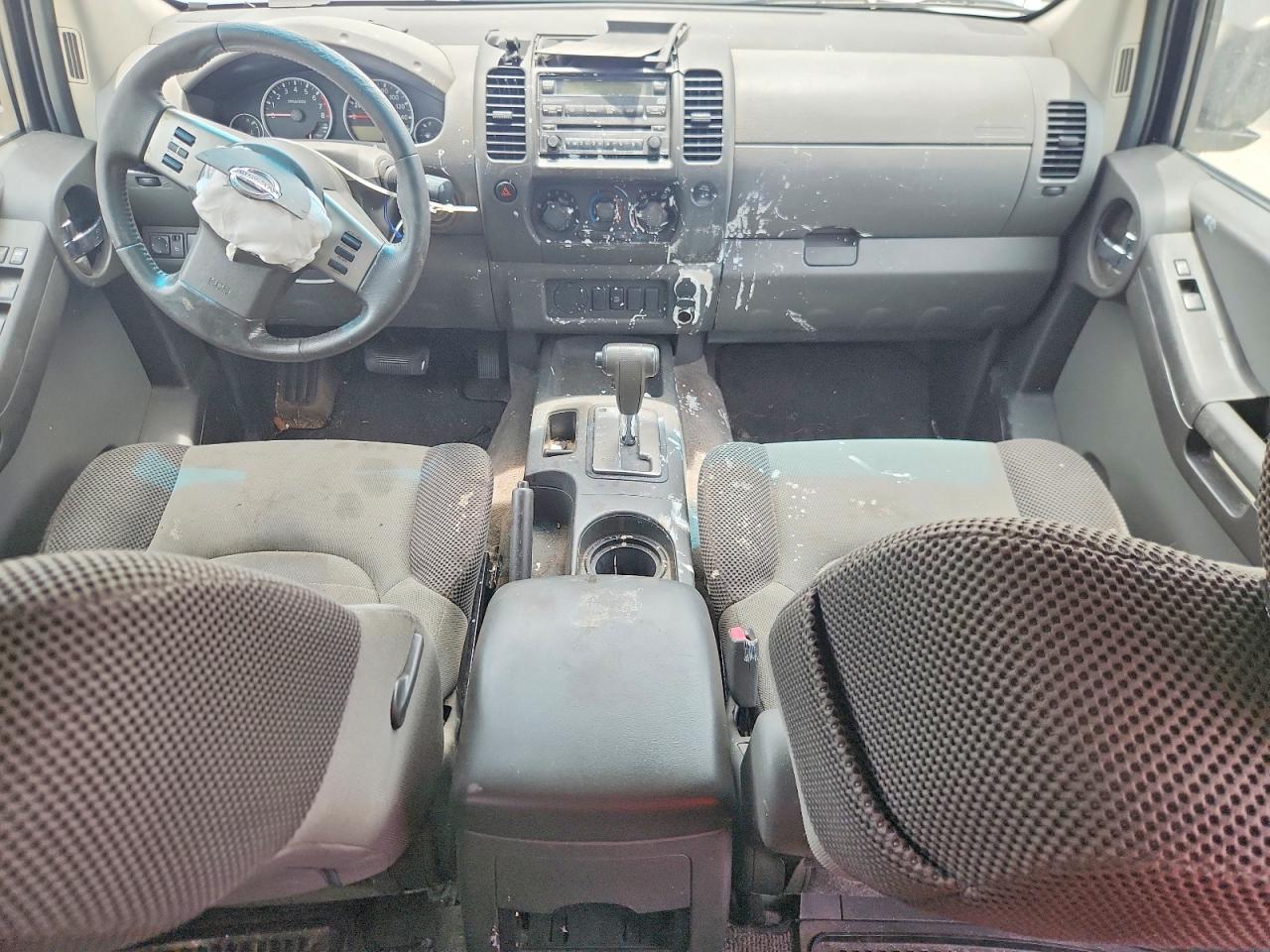 2005 Nissan Xterra S Silver vin: 5N1AN08U75C631391