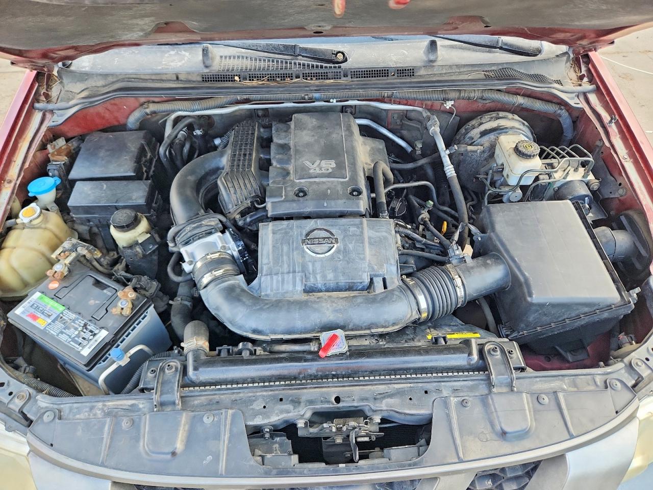 2005 Nissan Xterra S Red vin: 5N1AN08U85C625843