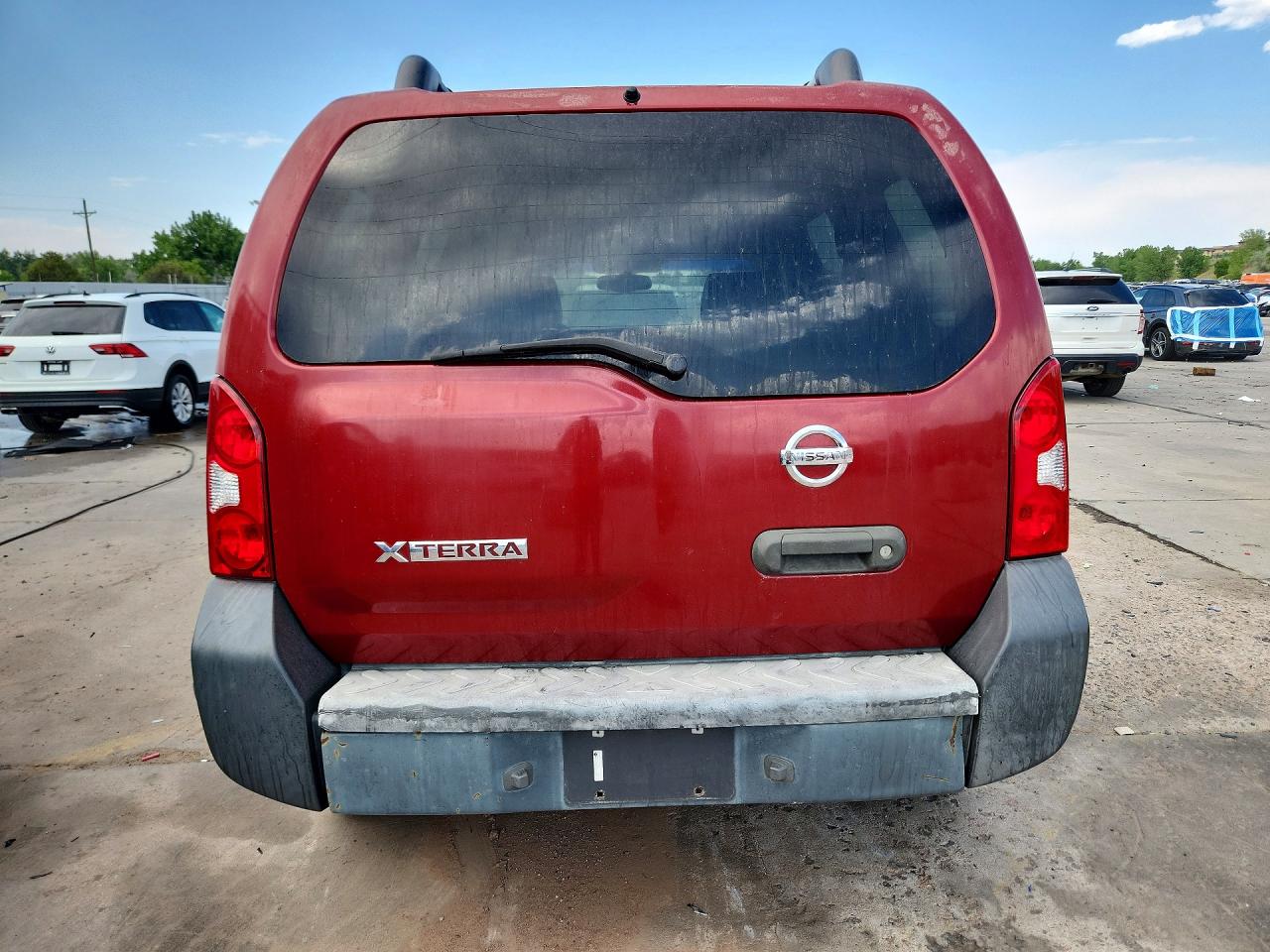 2005 Nissan Xterra S Red vin: 5N1AN08U85C625843