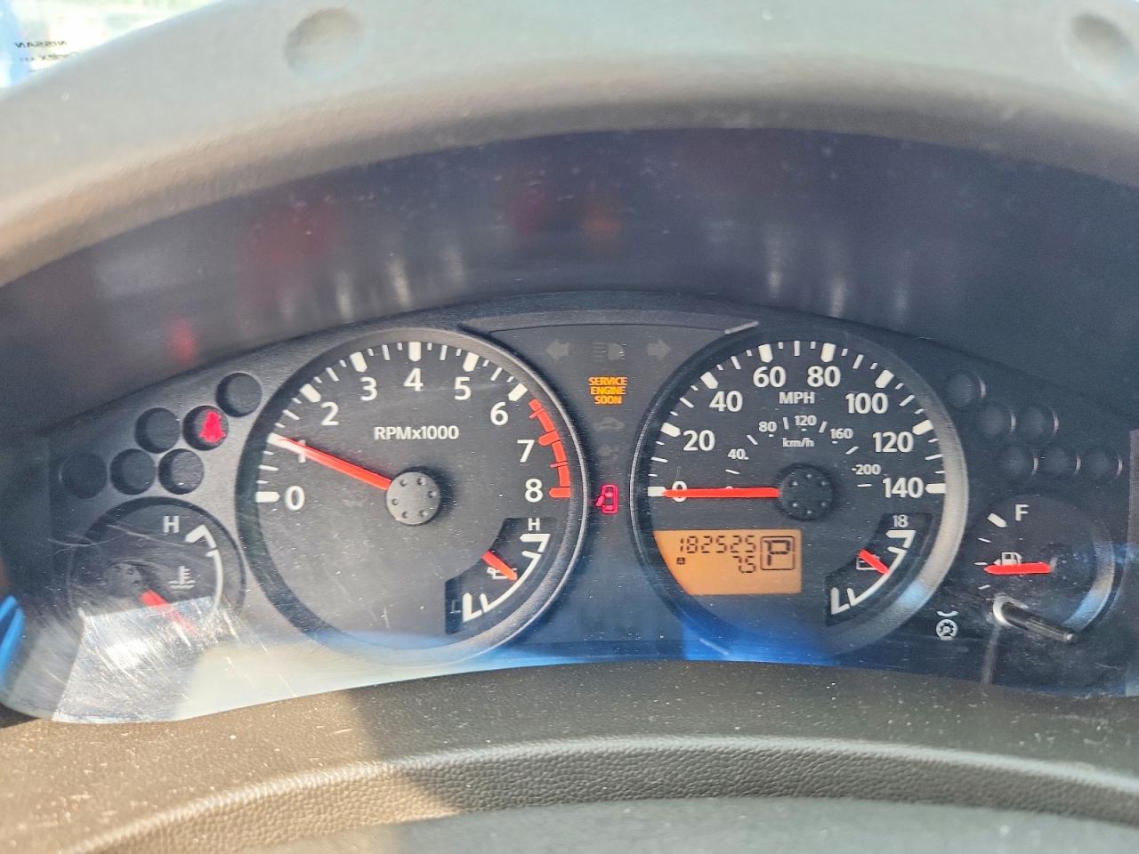 2005 Nissan Xterra S Red vin: 5N1AN08U85C625843