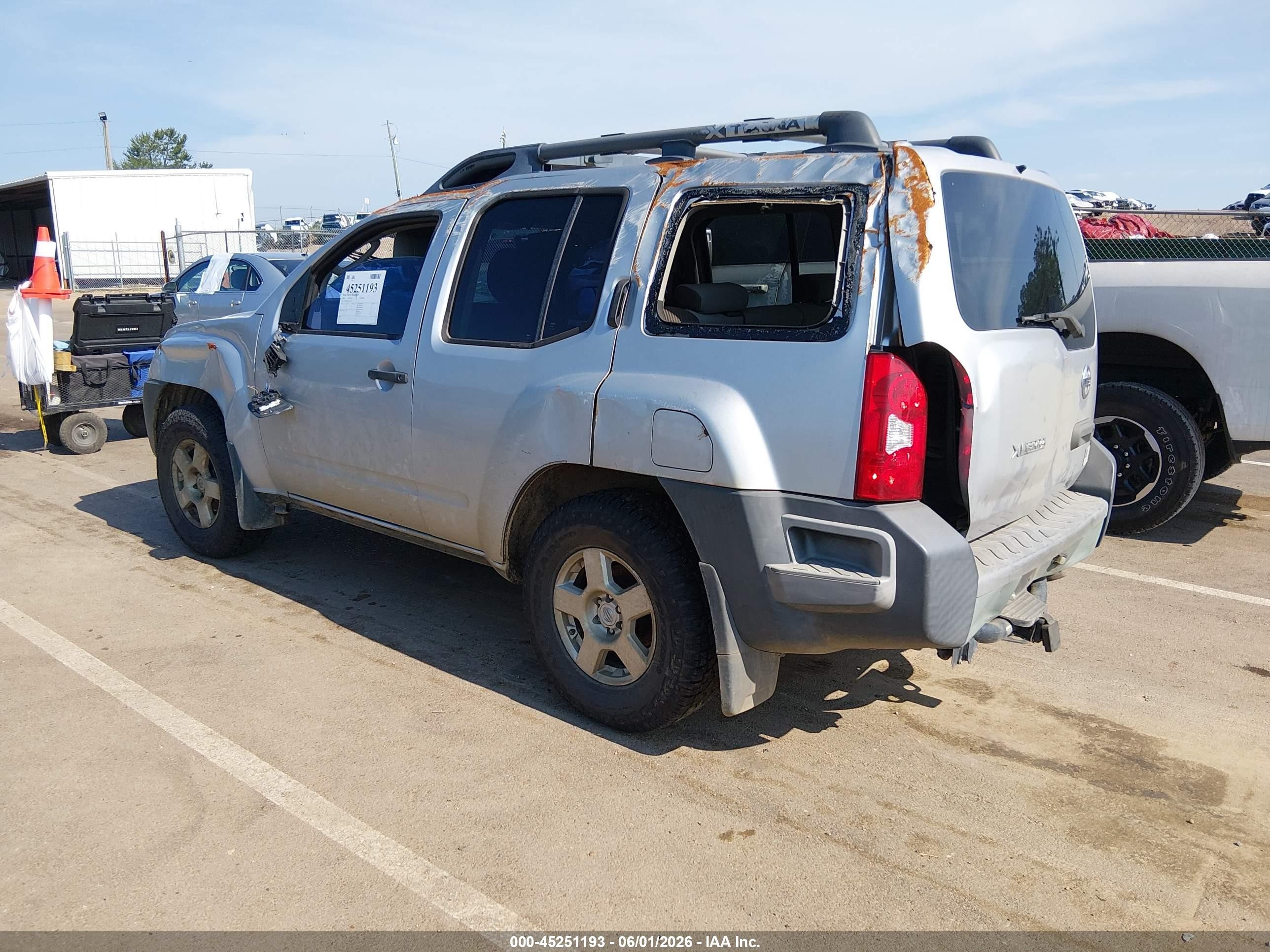 2008 Nissan Xterra S Silver vin: 5N1AN08U88C501432