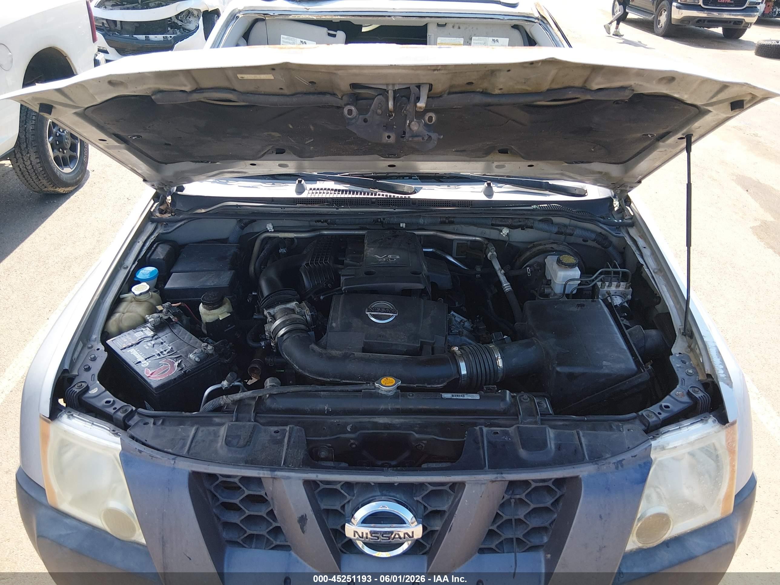 2008 Nissan Xterra S Silver vin: 5N1AN08U88C501432