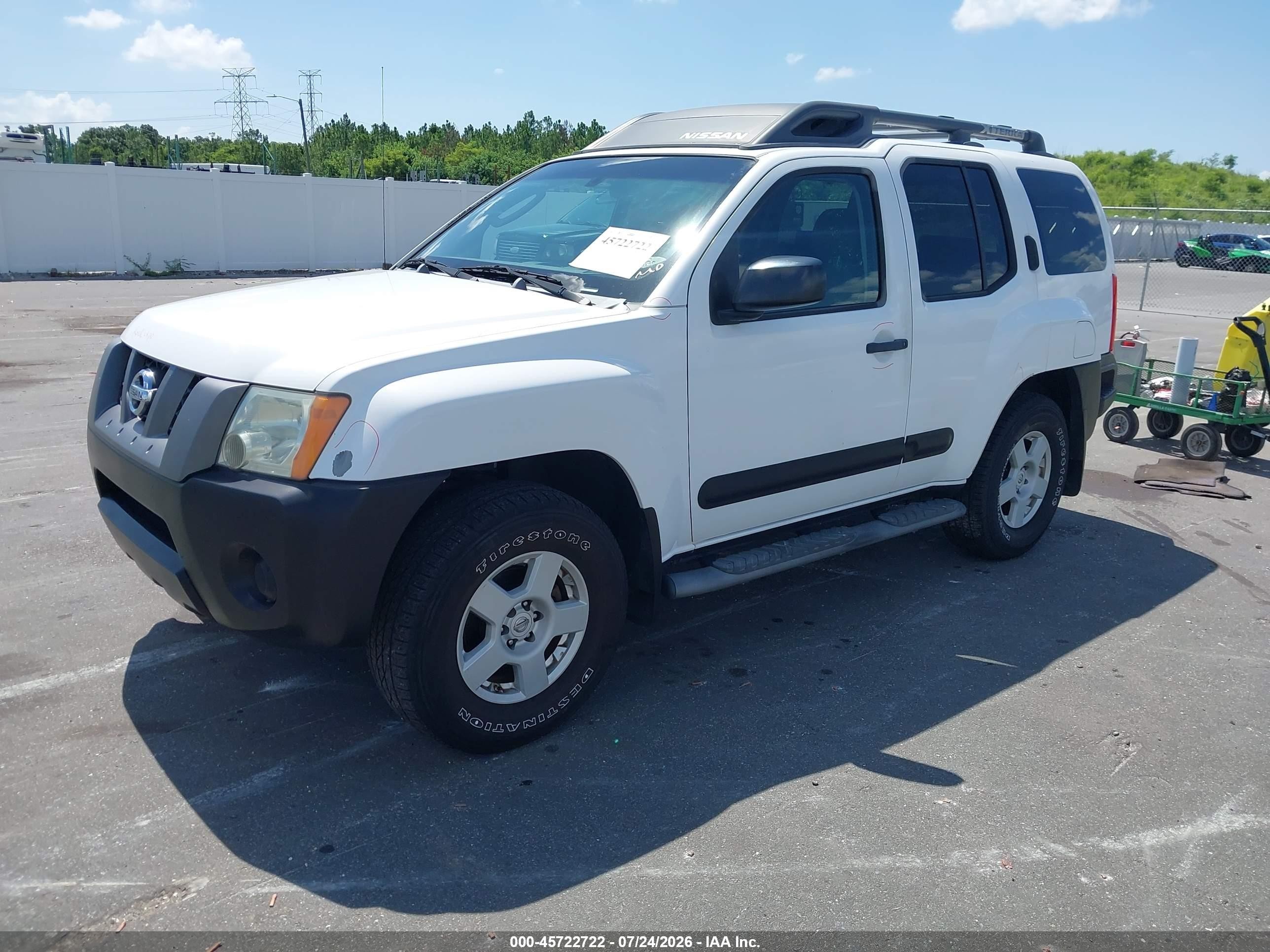 2005 Nissan Xterra S White vin: 5N1AN08U95C628041