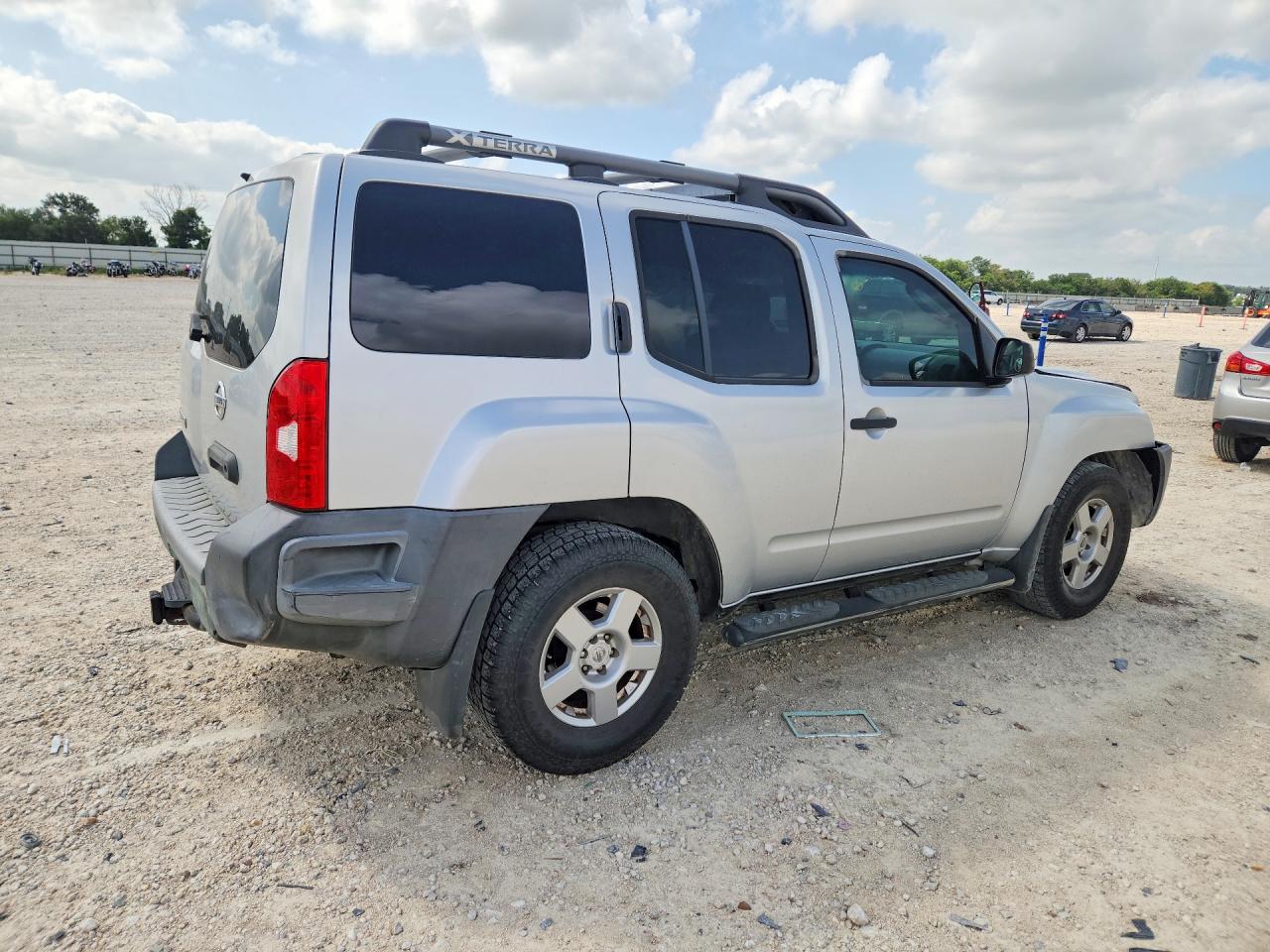 2008 Nissan Xterra X Silver vin: 5N1AN08U98C508793