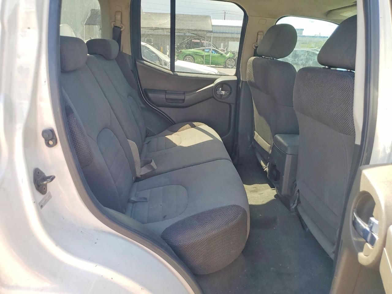 2008 Nissan Xterra X White vin: 5N1AN08U98C538389