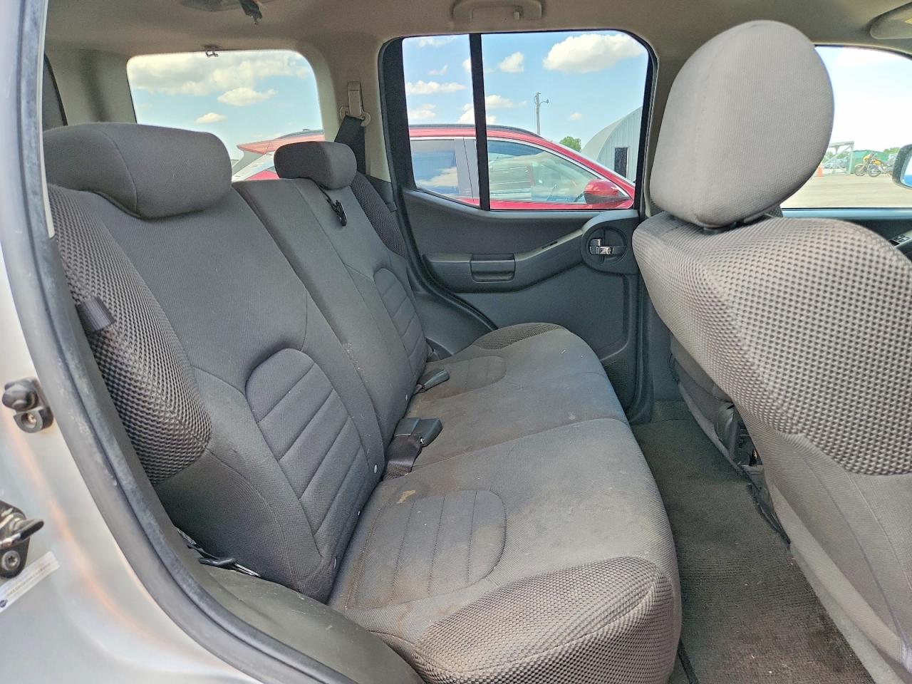 2006 Nissan Xterra X Silver vin: 5N1AN08UX6C528080