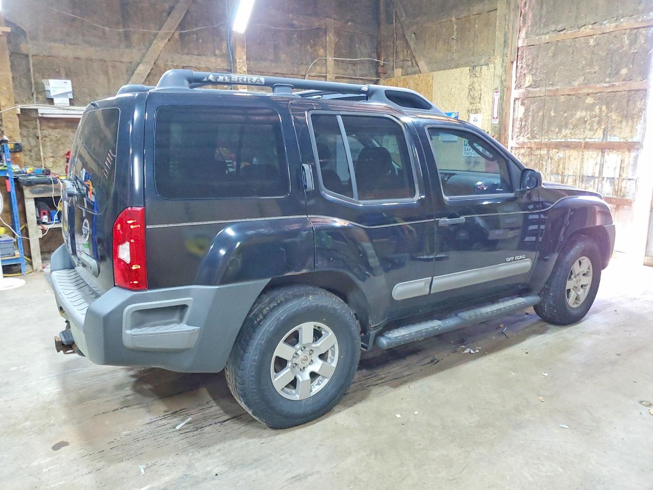 2005 Nissan Xterra S Черный vin: 5N1AN08W25C647404