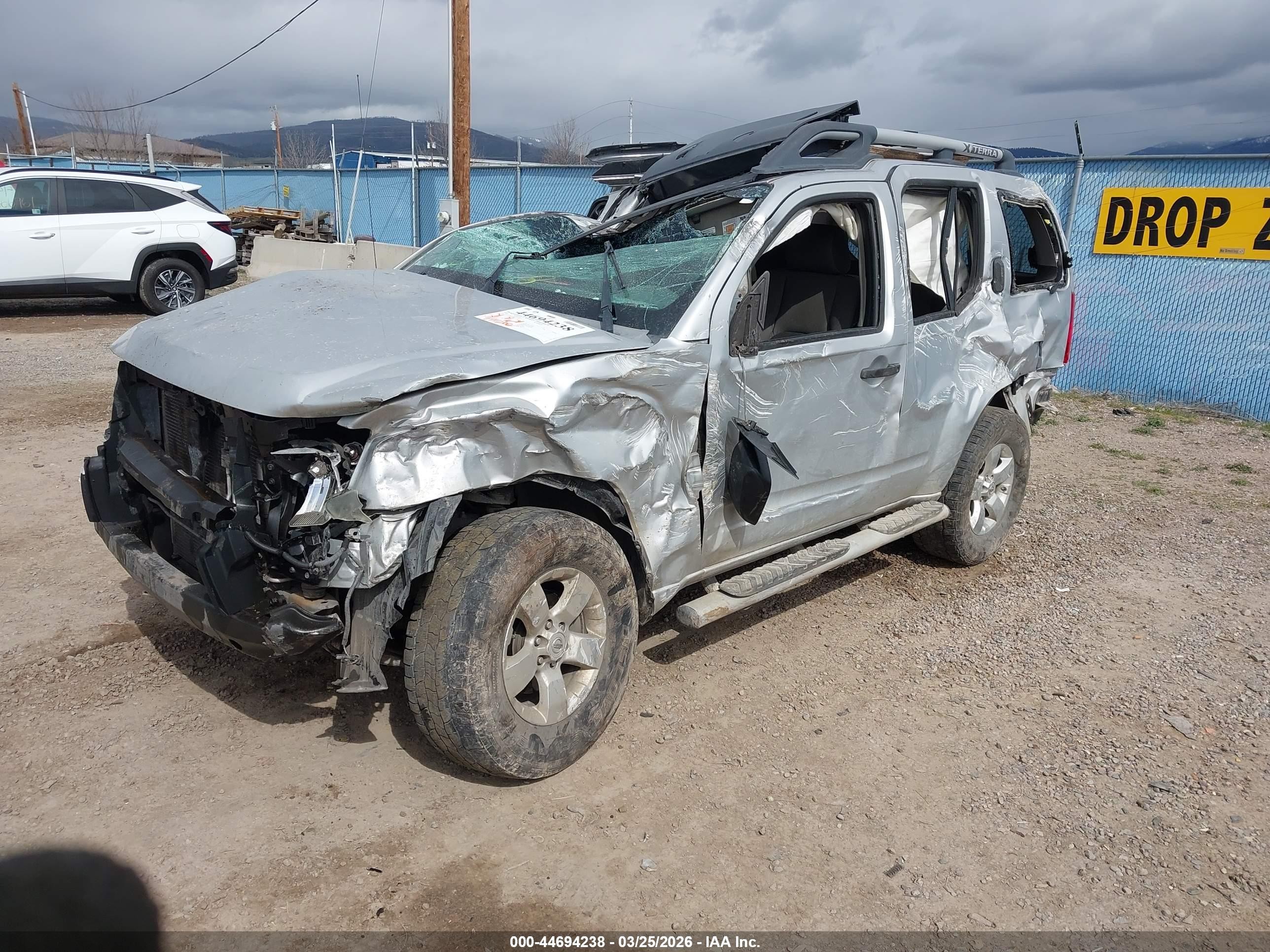 2009 Nissan Xterra S Silver vin: 5N1AN08W29C511716