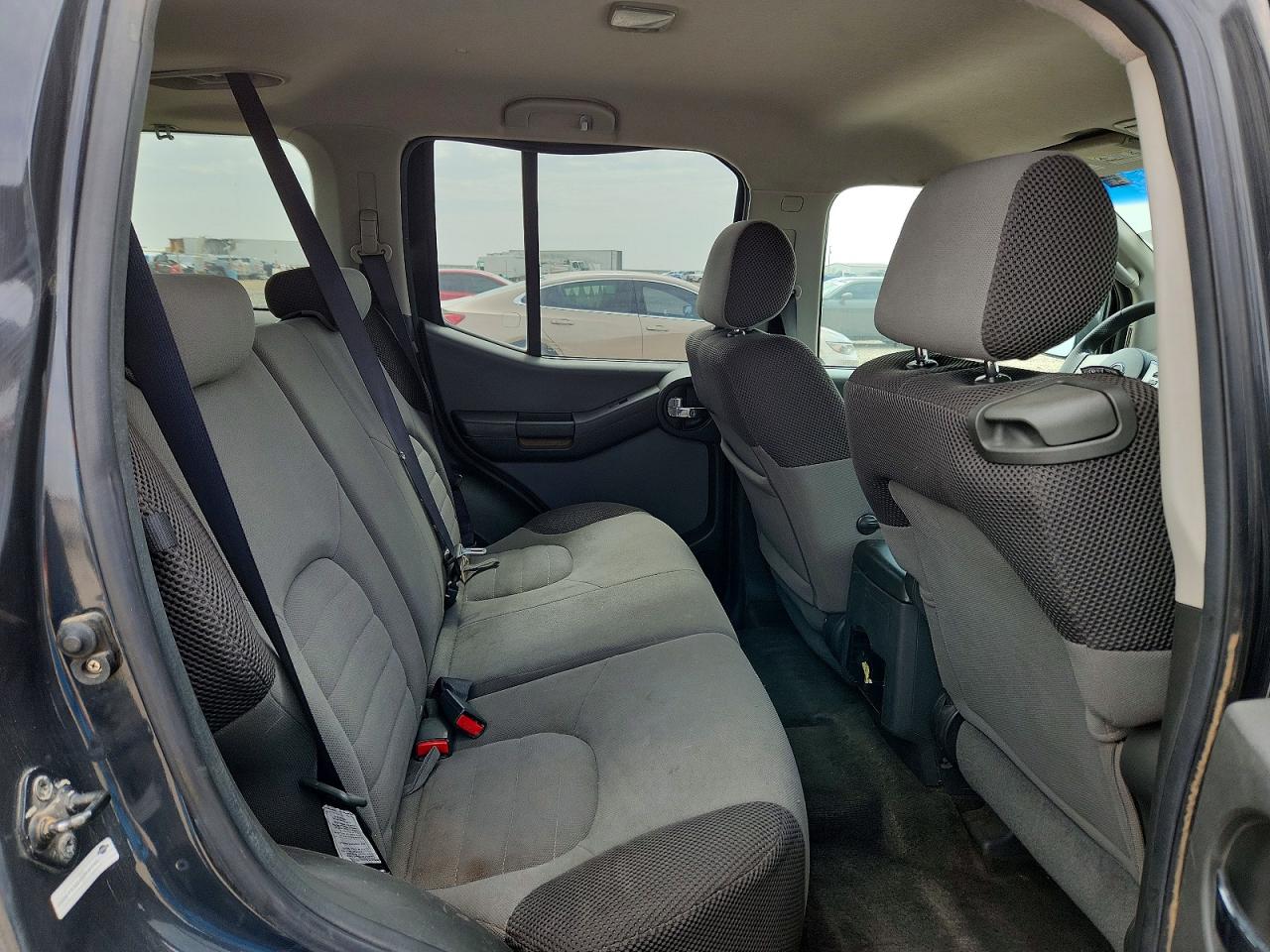 2005 Nissan Xterra S Gray vin: 5N1AN08W35C613052