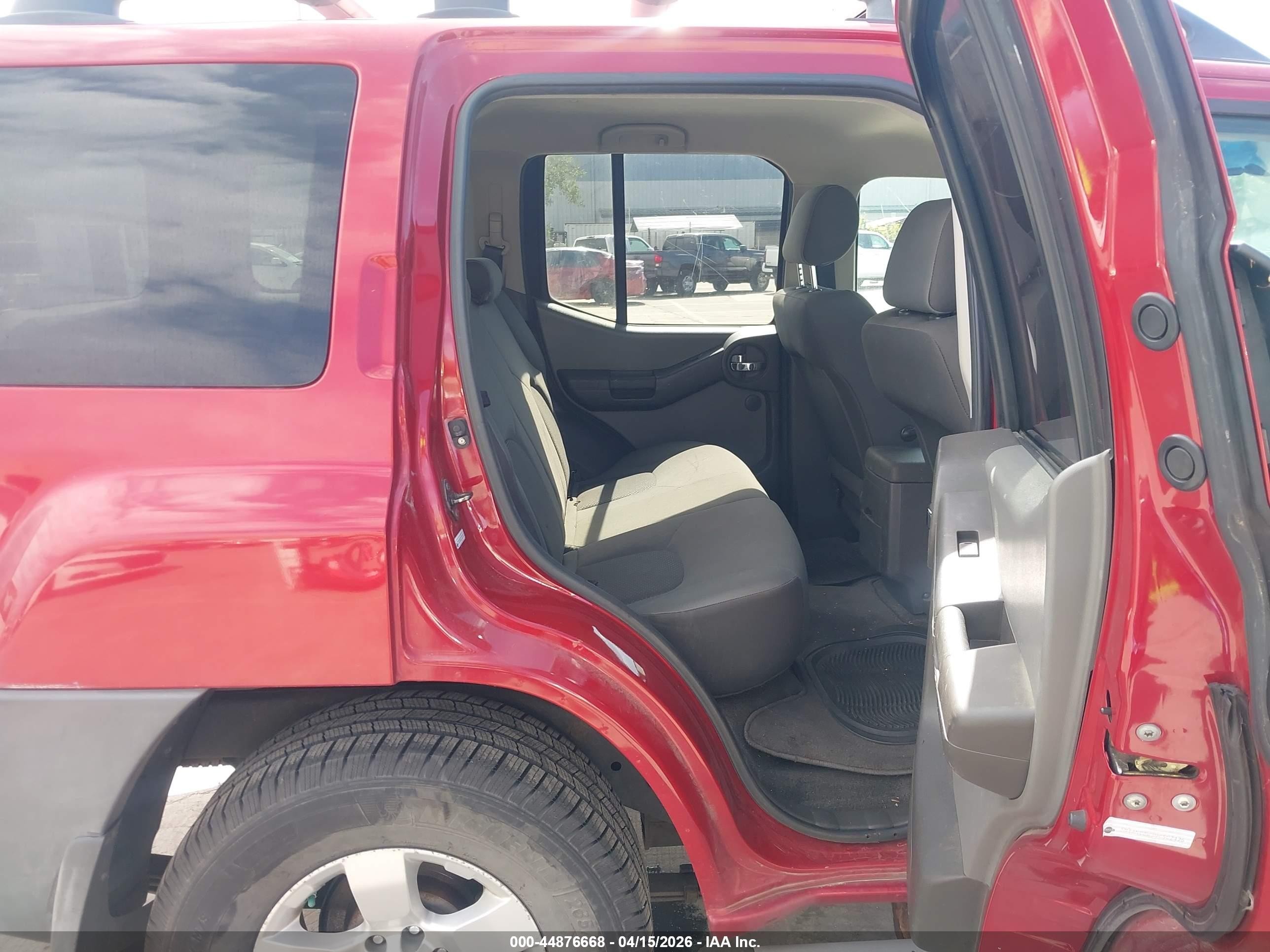 2009 Nissan Xterra S Красный vin: 5N1AN08W39C502426