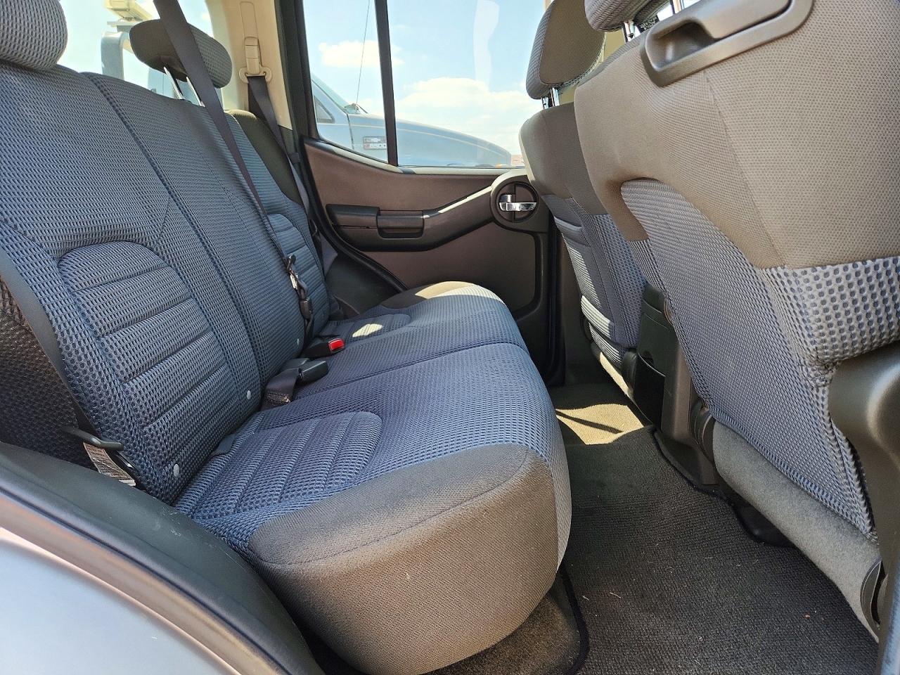 2005 Nissan Xterra S Silver vin: 5N1AN08W45C645170