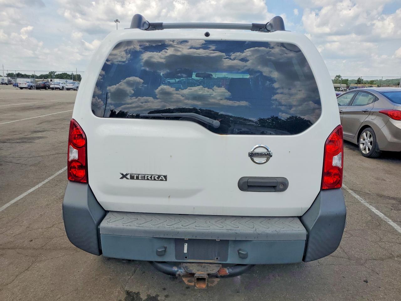2007 Nissan Xterra X White vin: 5N1AN08W47C521676