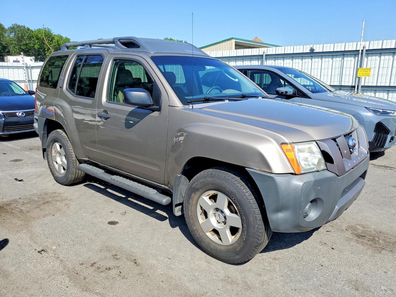 2008 Nissan Xterra X Brown vin: 5N1AN08W58C523115