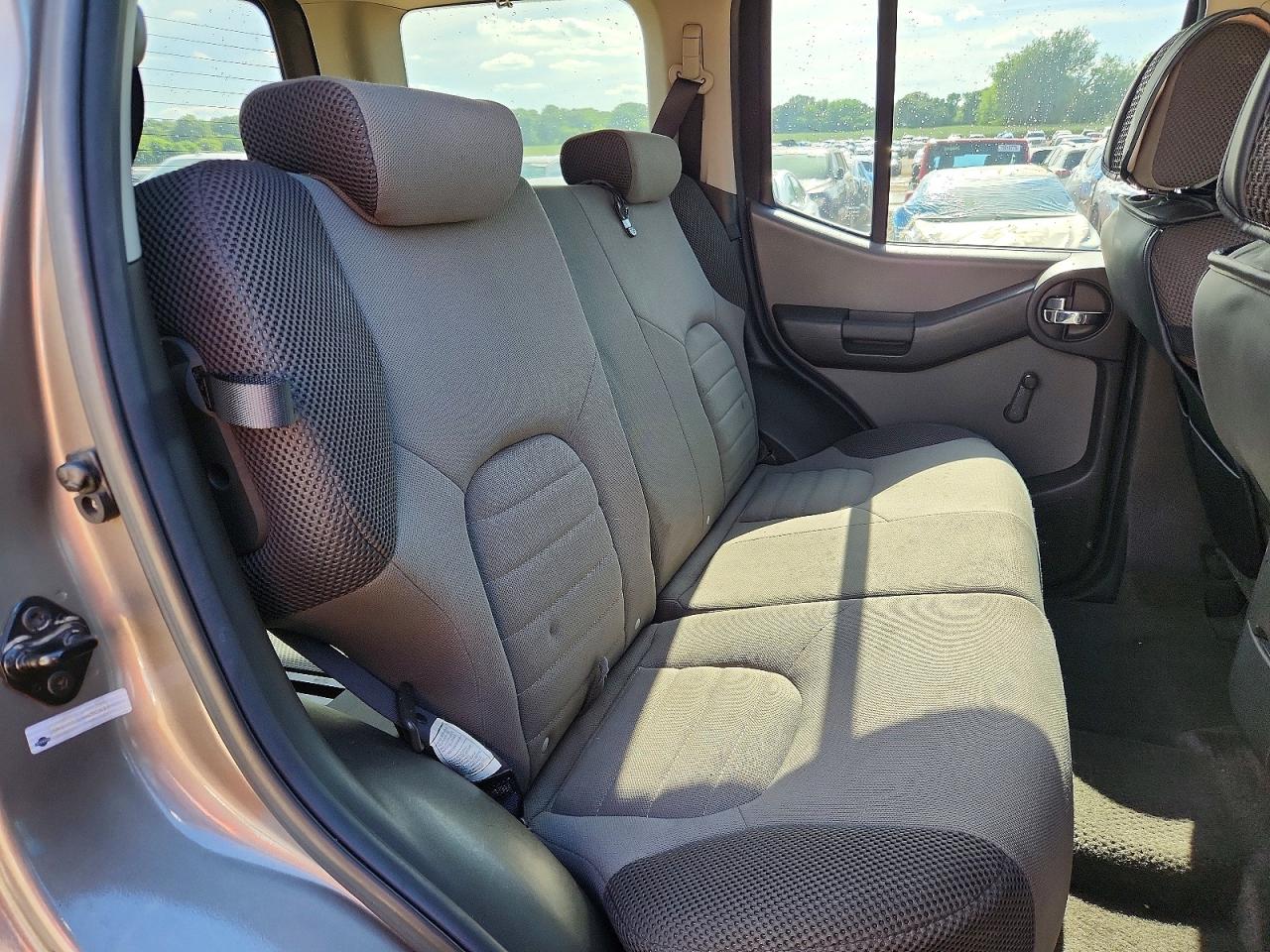 2005 Nissan Xterra S Brown vin: 5N1AN08W65C618889