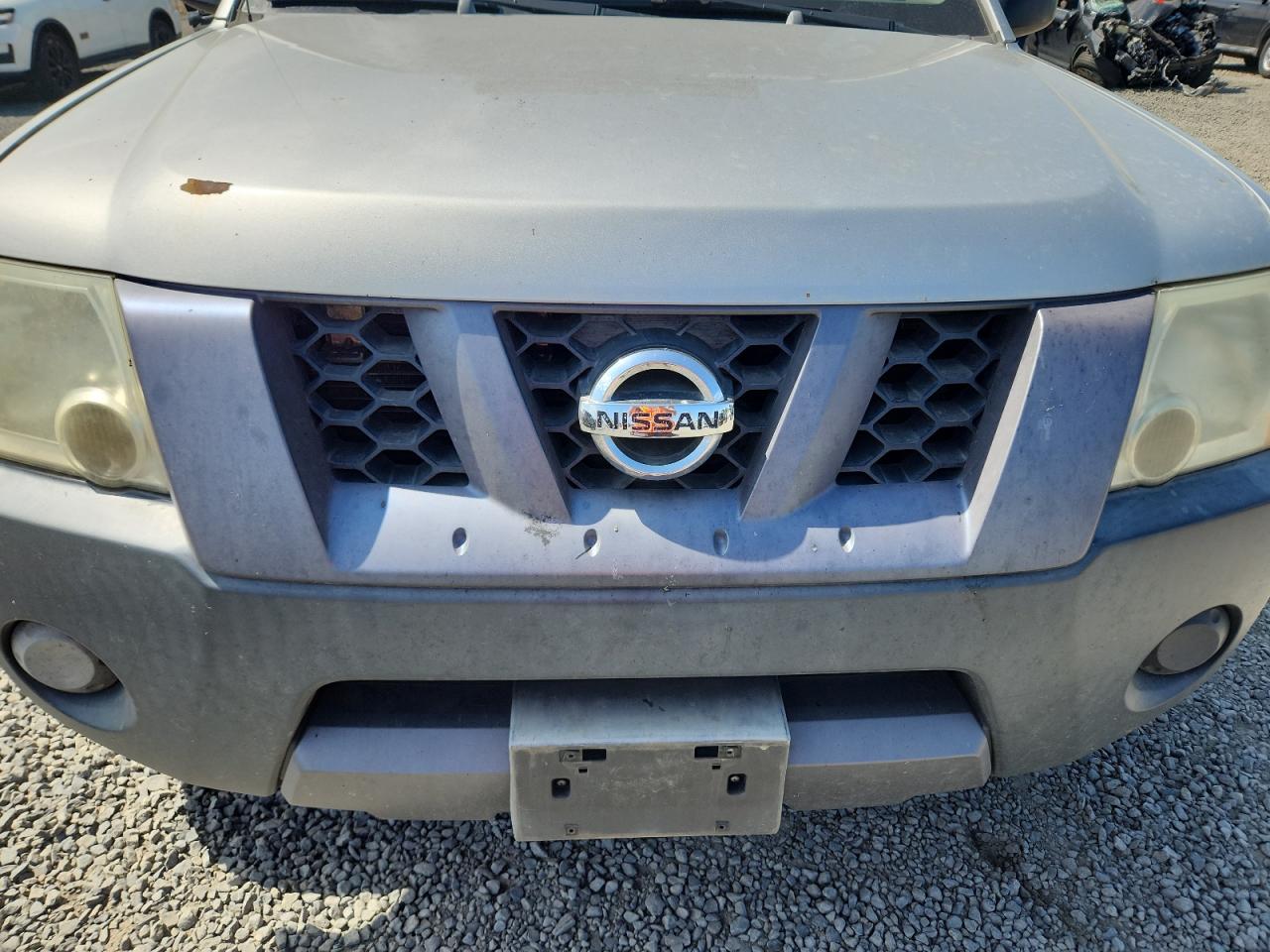2005 Nissan Xterra S Silver vin: 5N1AN08W65C649270 Damage: Left Head Lamp, Faded, Repair Required