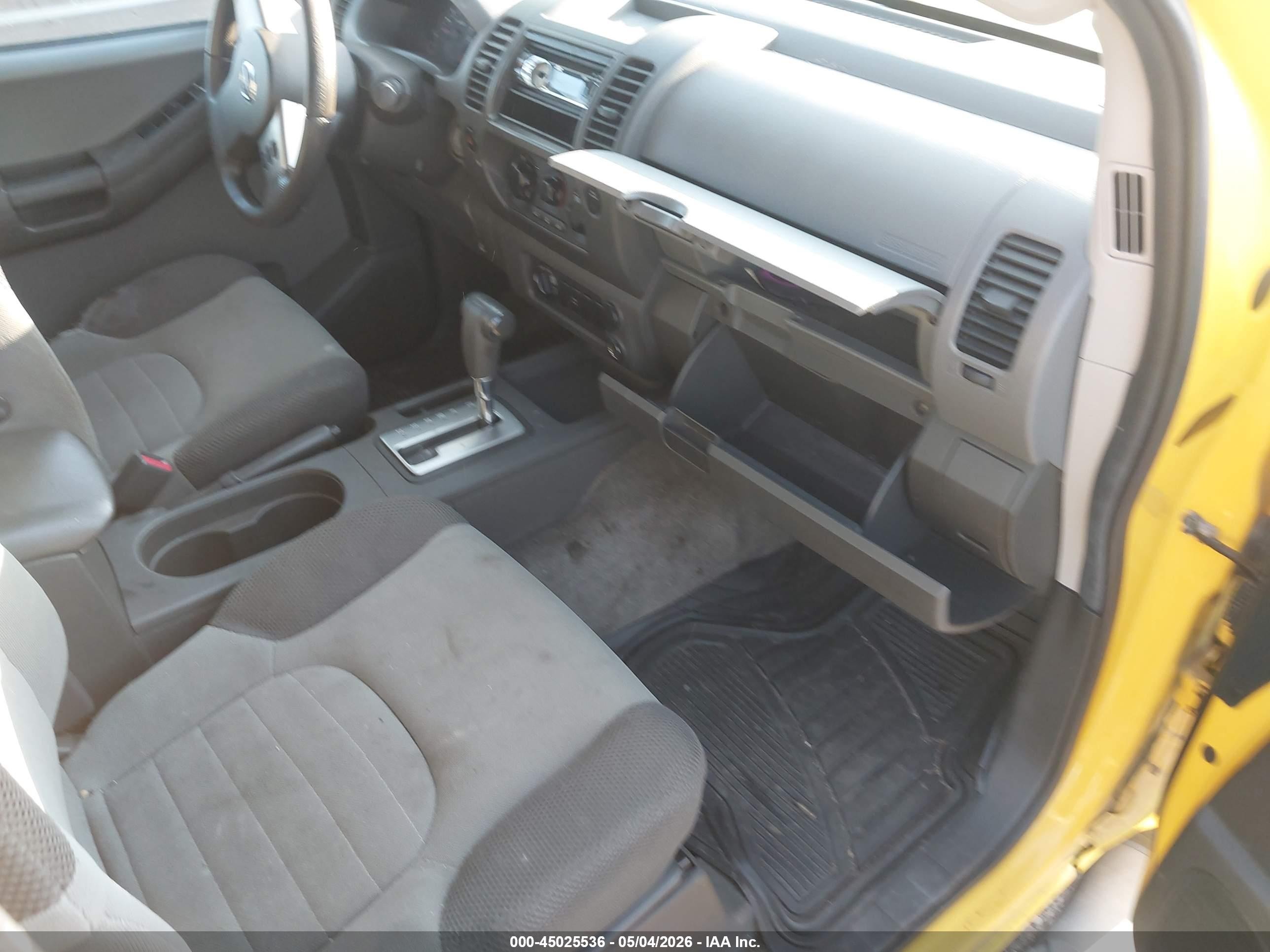 2005 Nissan Xterra S Желтый vin: 5N1AN08W75C616651
