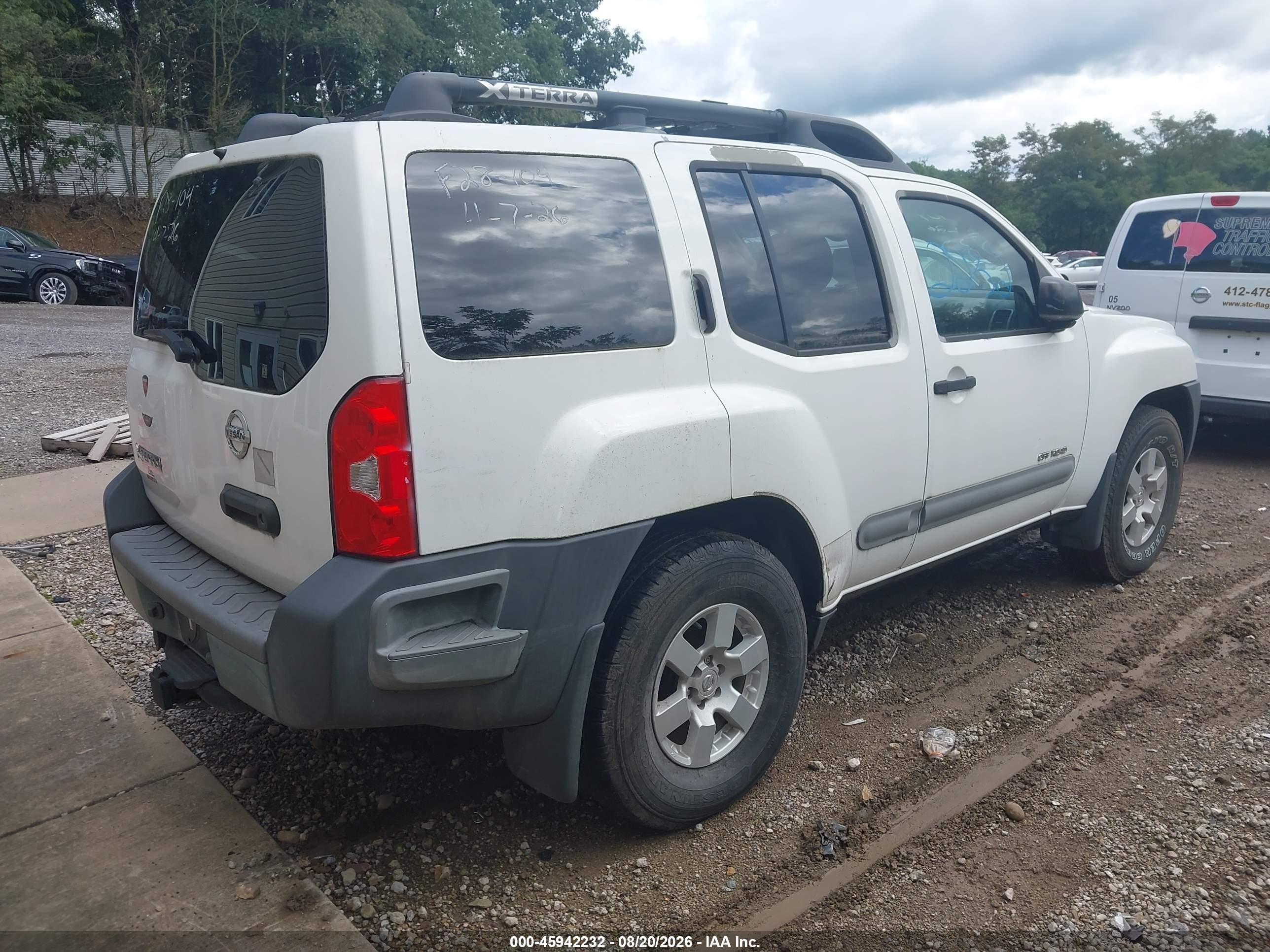 2005 Nissan Xterra Off Road Белый vin: 5N1AN08W75C644837