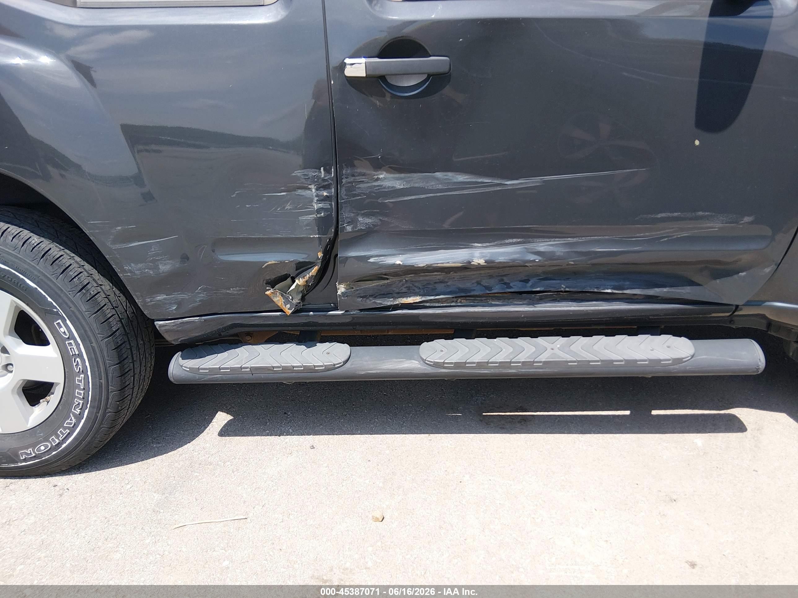 2007 Nissan Xterra S Серый vin: 5N1AN08W77C533708