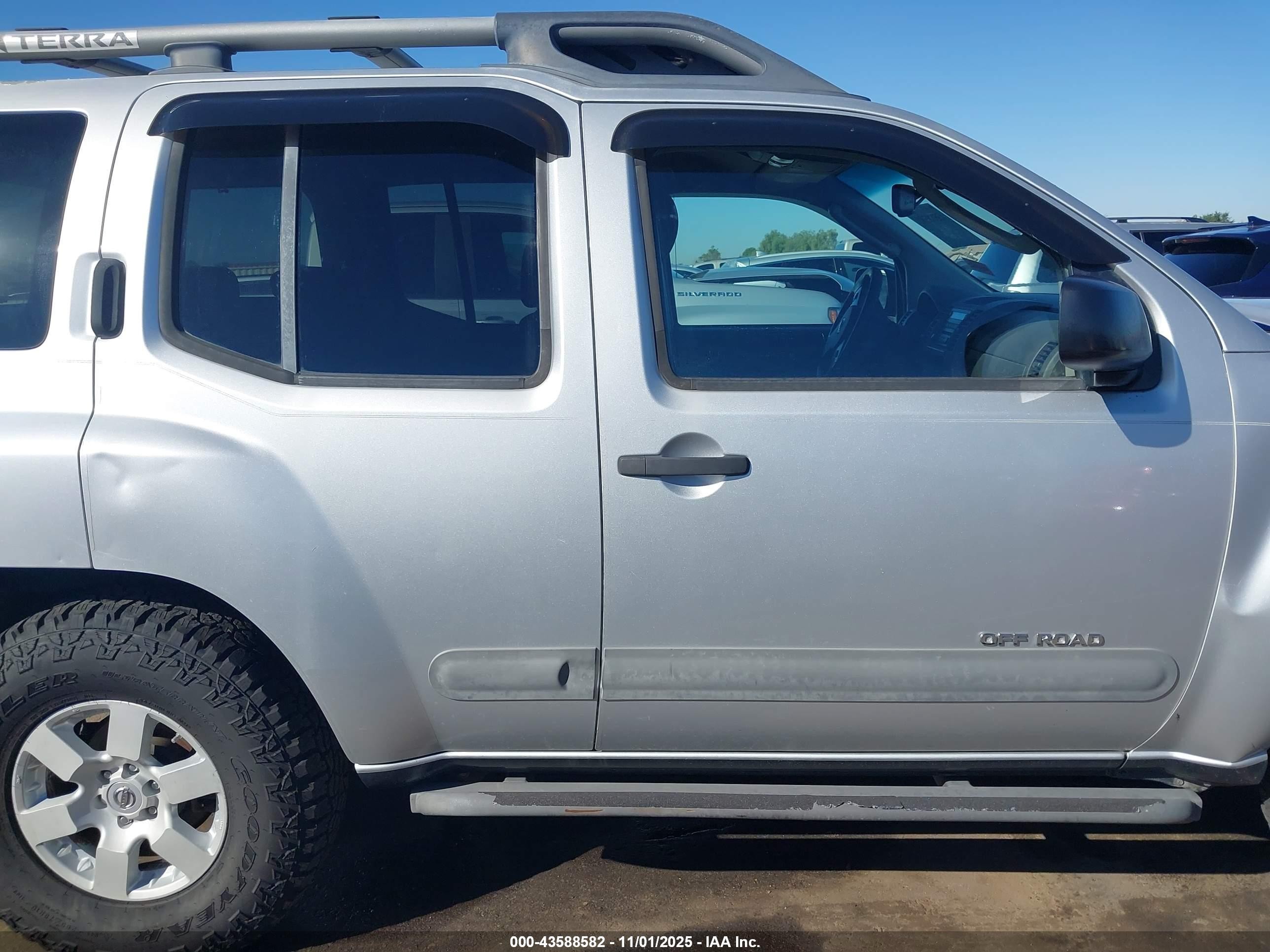 2008 Nissan Xterra Off Road Серебряный vin: 5N1AN08W78C532883