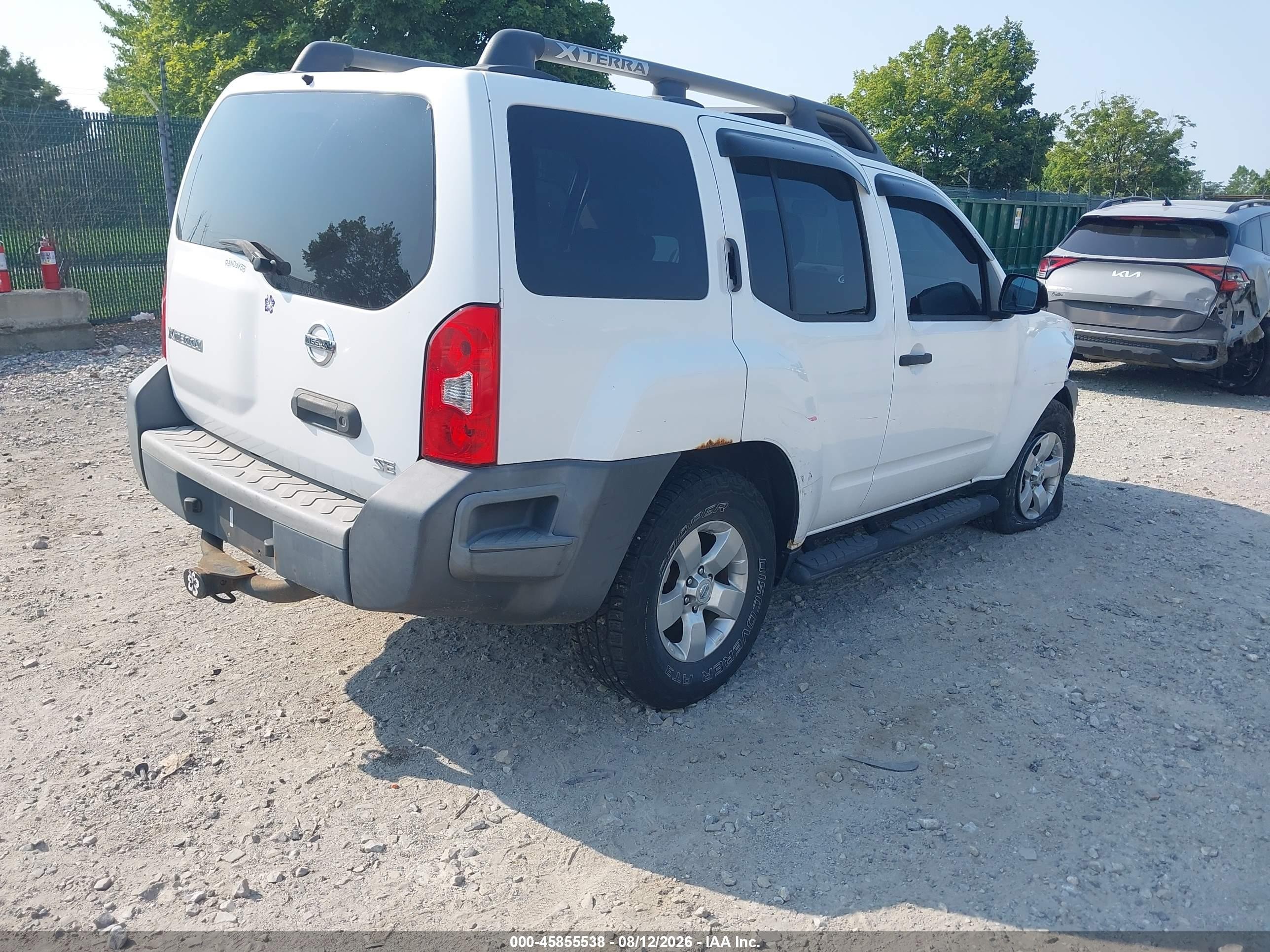 2008 Nissan Xterra X White vin: 5N1AN08W78C539221