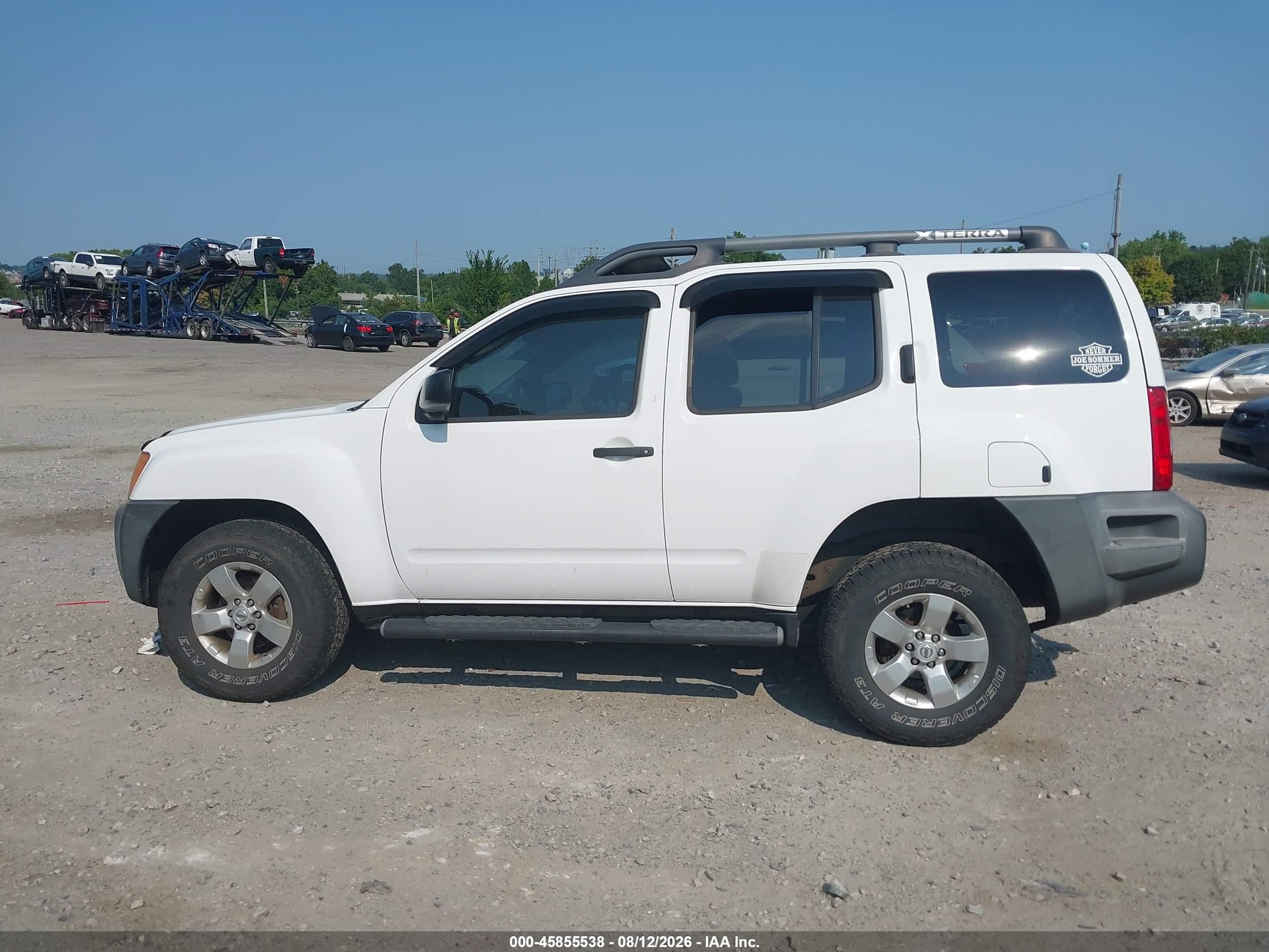 2008 Nissan Xterra X White vin: 5N1AN08W78C539221