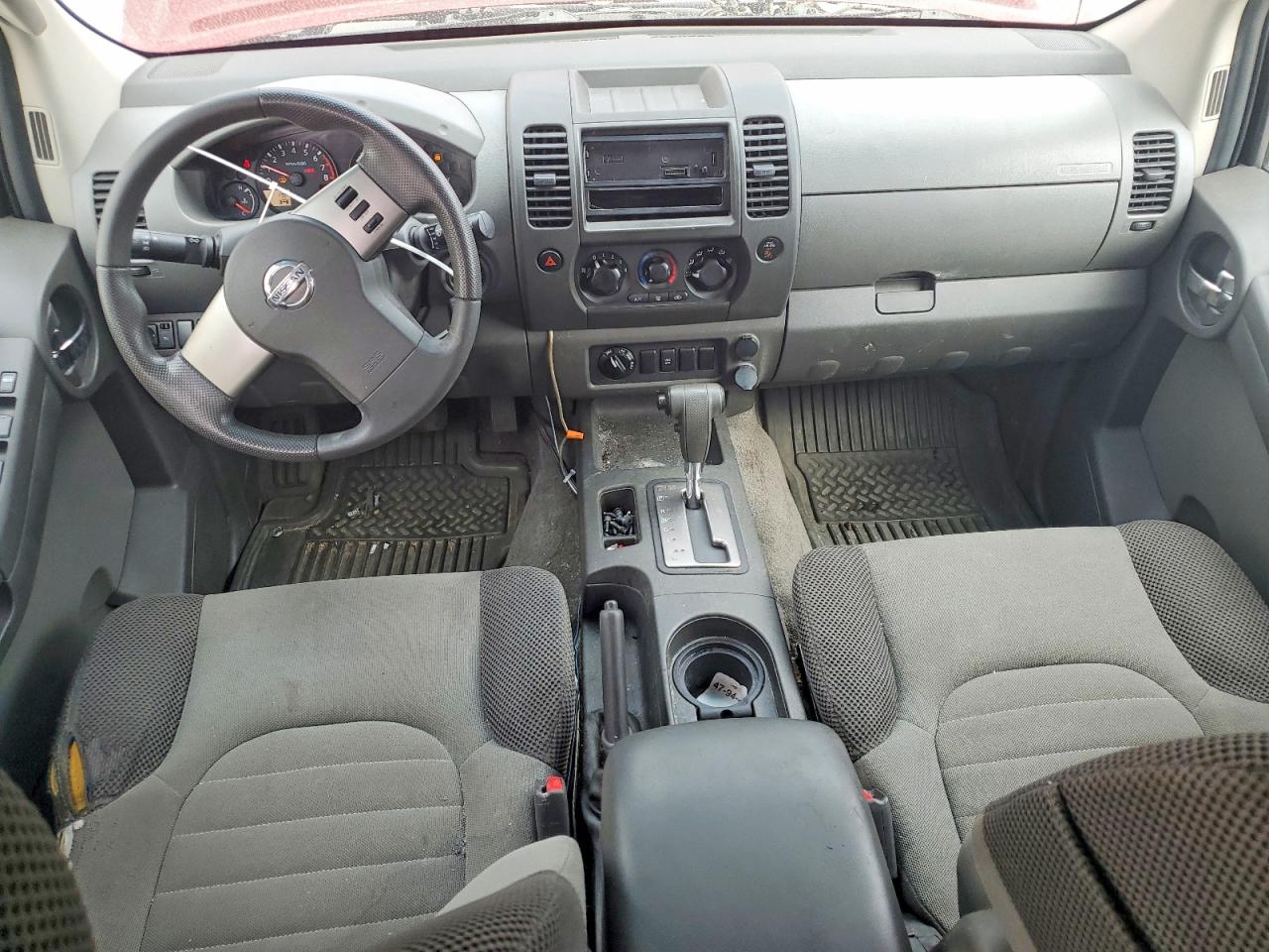 2005 Nissan Xterra S Red vin: 5N1AN08W85C612527