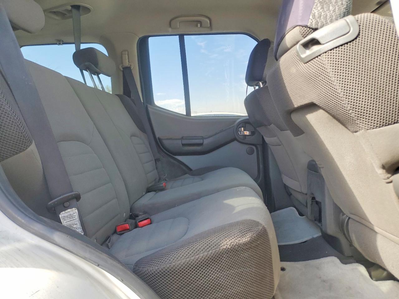 2006 Nissan Xterra X White vin: 5N1AN08W96C544952