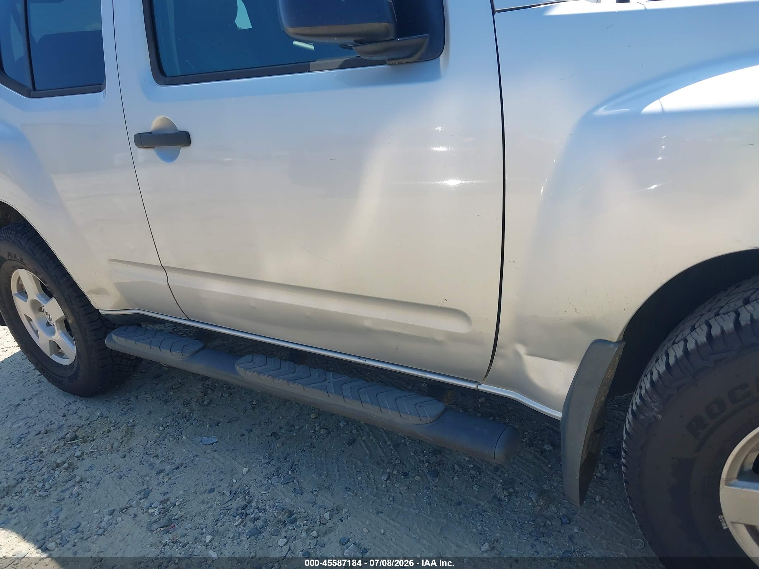 2008 Nissan Xterra S Silver vin: 5N1AN08WX8C535731