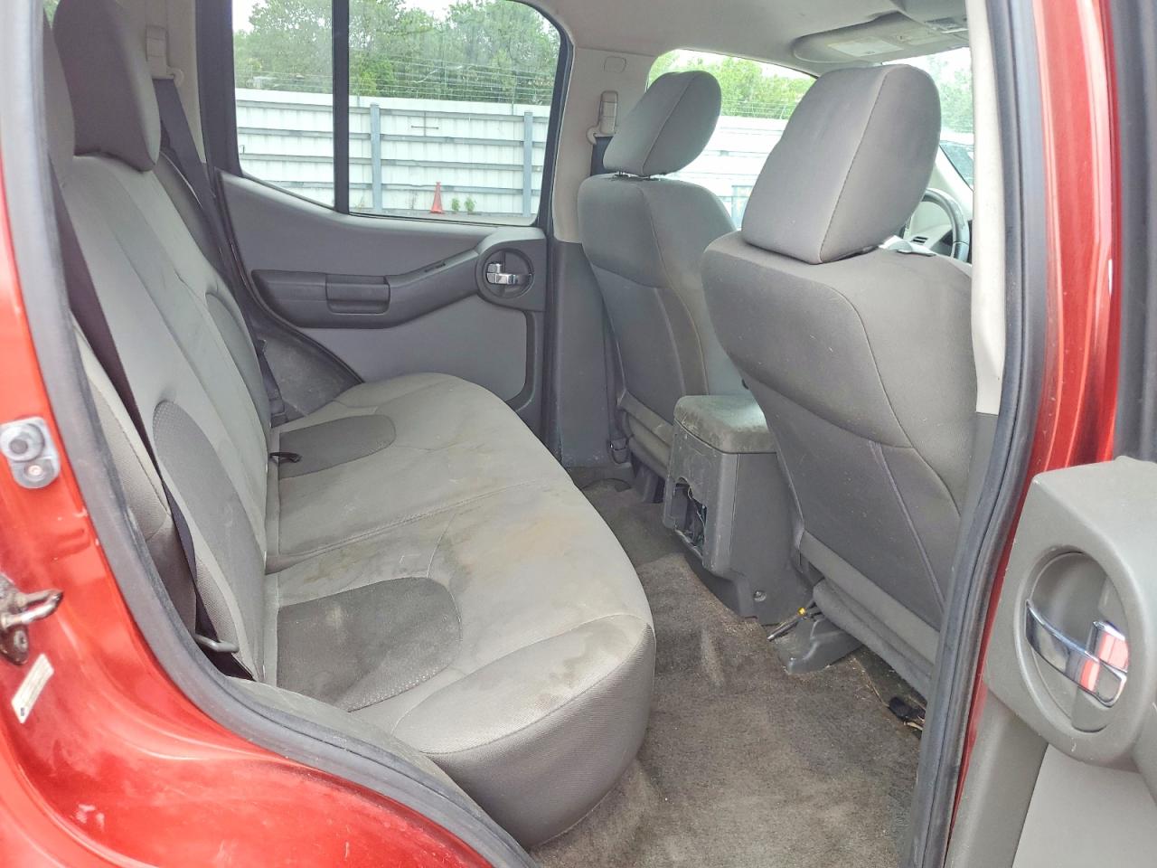 2014 Nissan Xterra S Red vin: 5N1AN0NU0EN815273