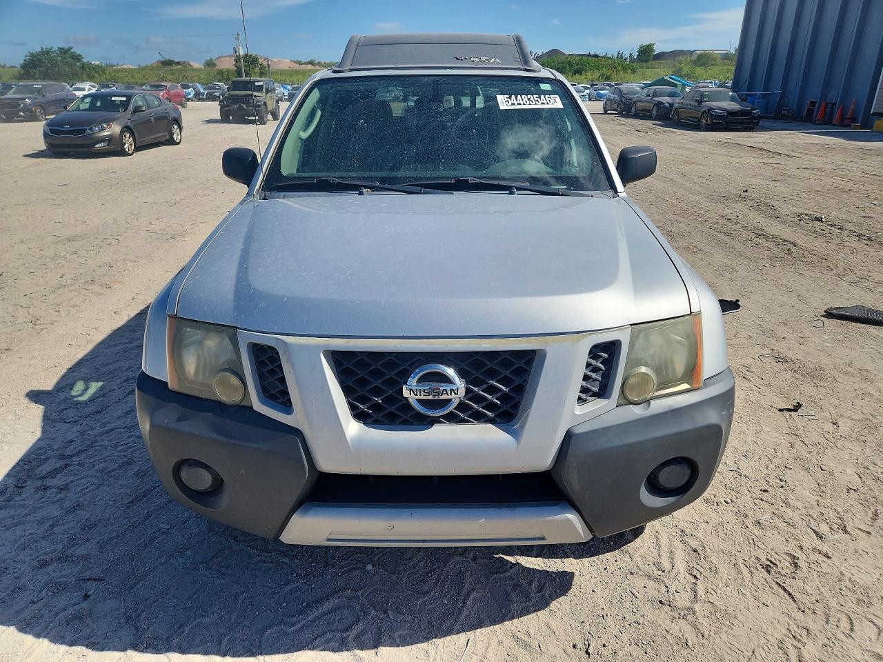 2011 Nissan Xterra X Silver vin: 5N1AN0NU1BC523624