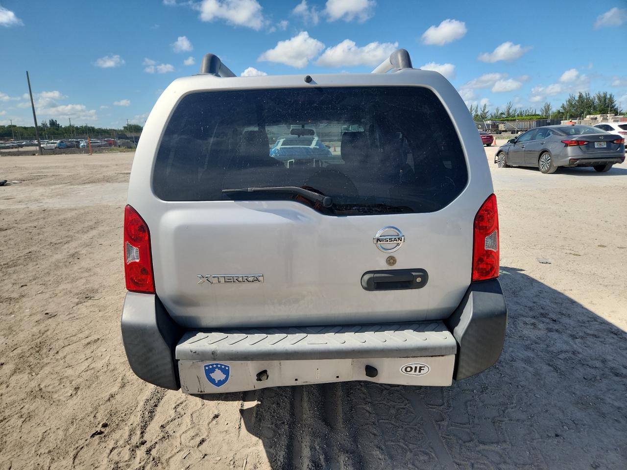 2011 Nissan Xterra X Silver vin: 5N1AN0NU1BC523624 Damage: Rear Bumper Cover Upper, Gouged, 1 To 2 Inches