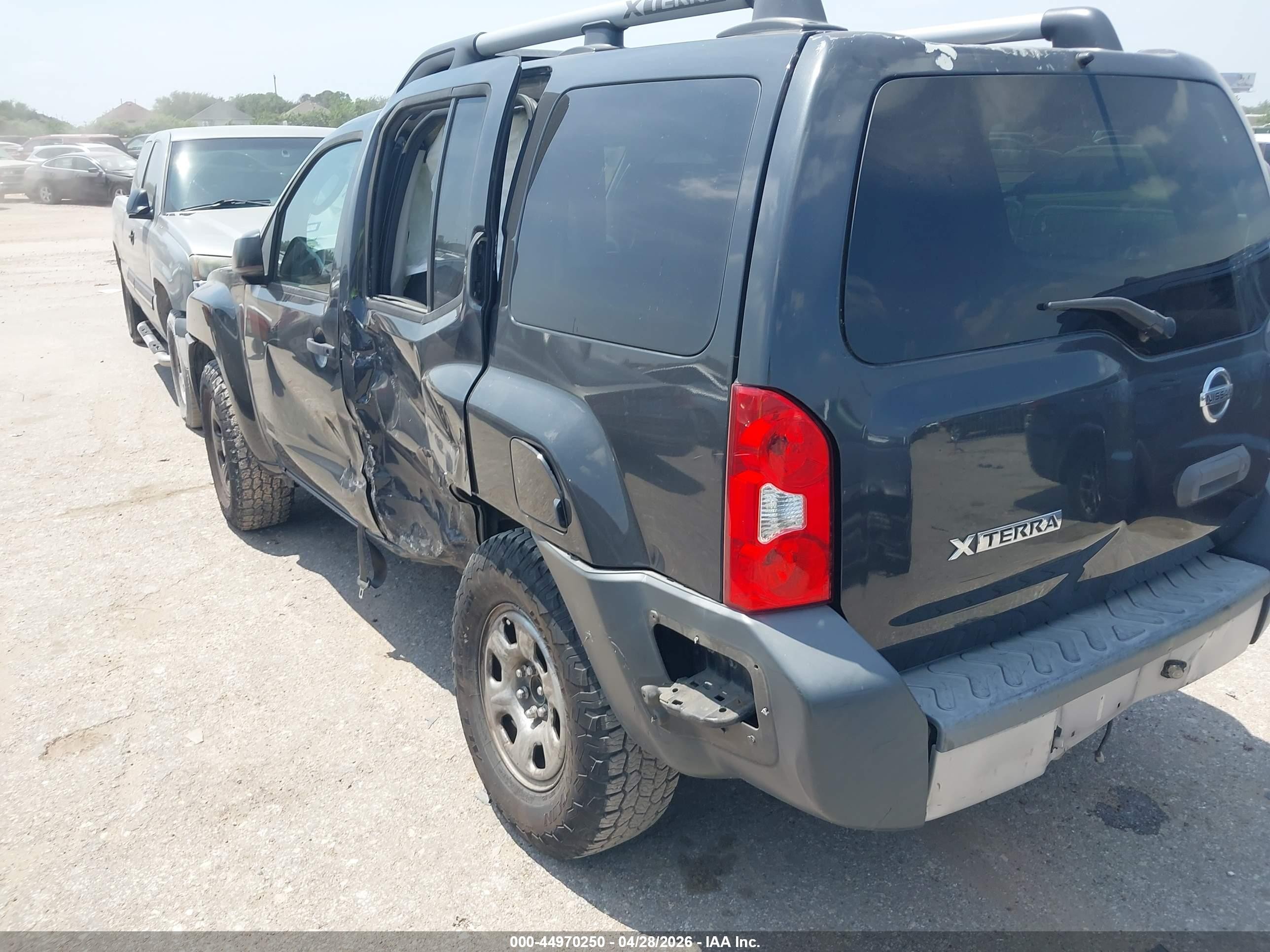 2012 Nissan Xterra X Gray vin: 5N1AN0NU1CC514617
