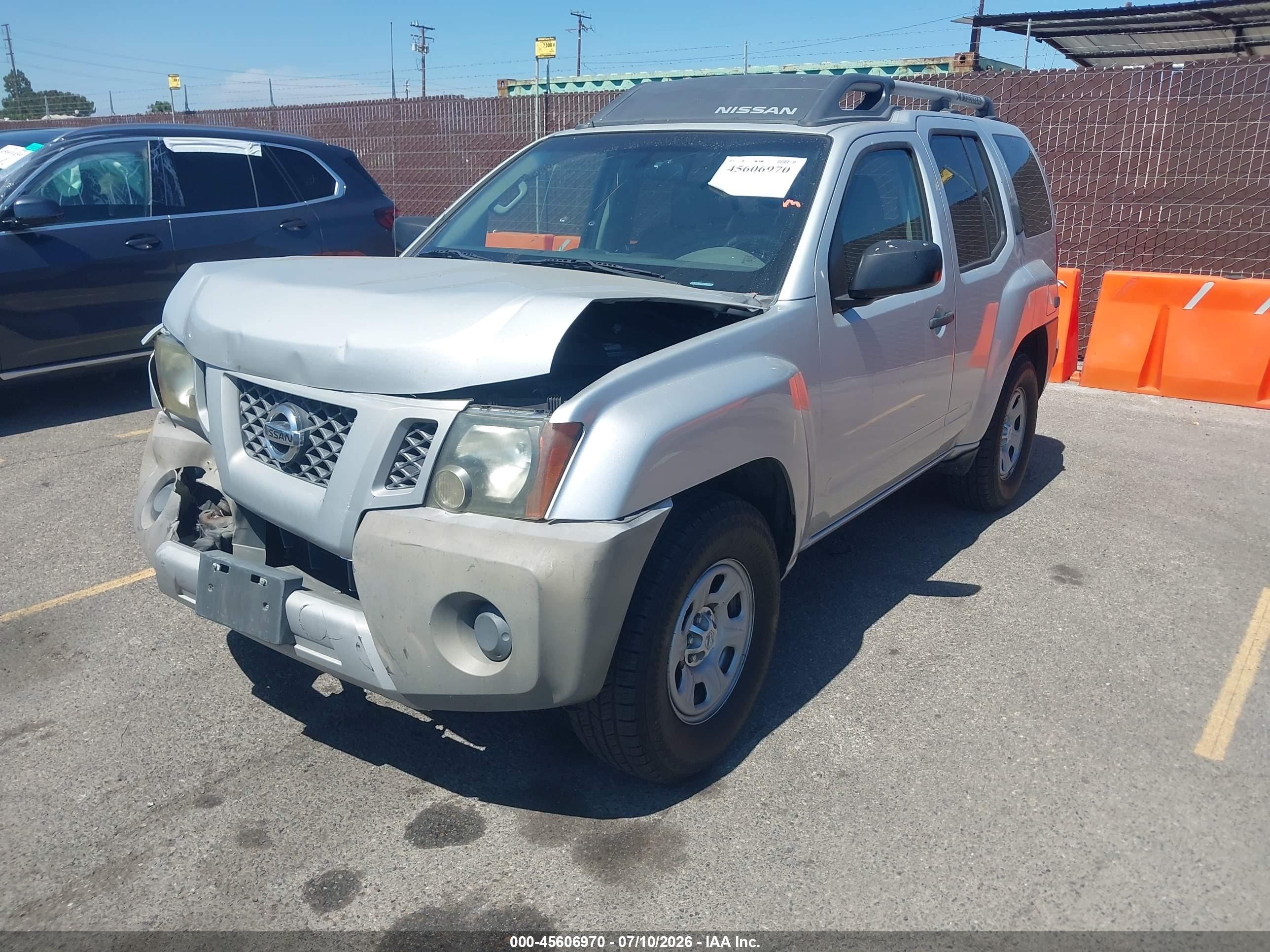 2013 Nissan Xterra X Серебряный vin: 5N1AN0NU1DN816706