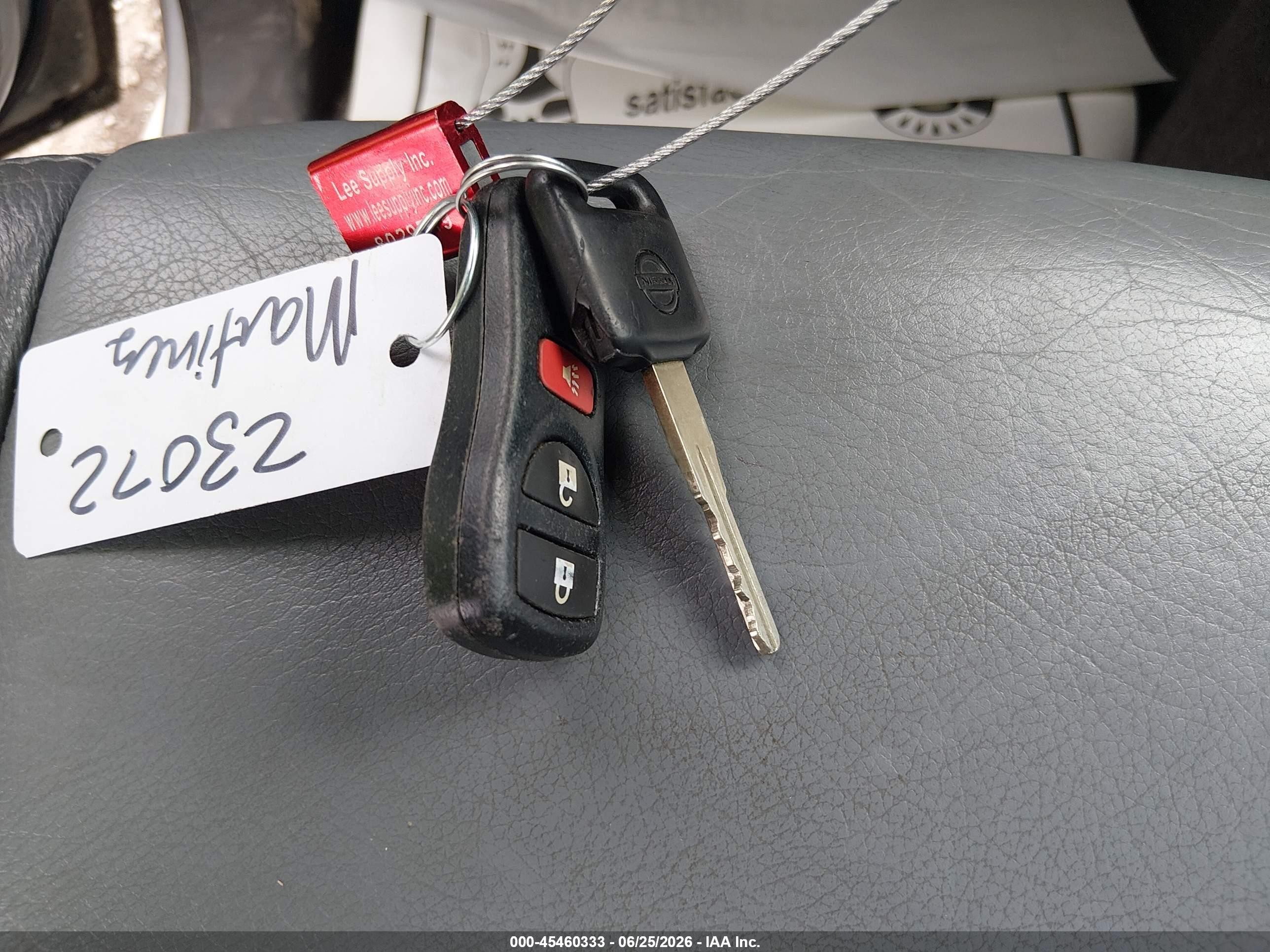 2015 Nissan Xterra X Silver vin: 5N1AN0NU1FN665210