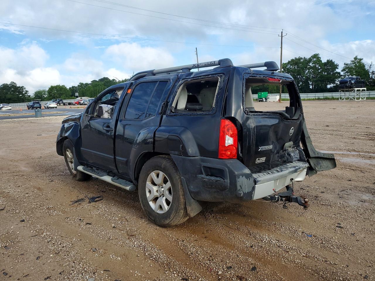 2010 Nissan Xterra X Black vin: 5N1AN0NU2AC515109