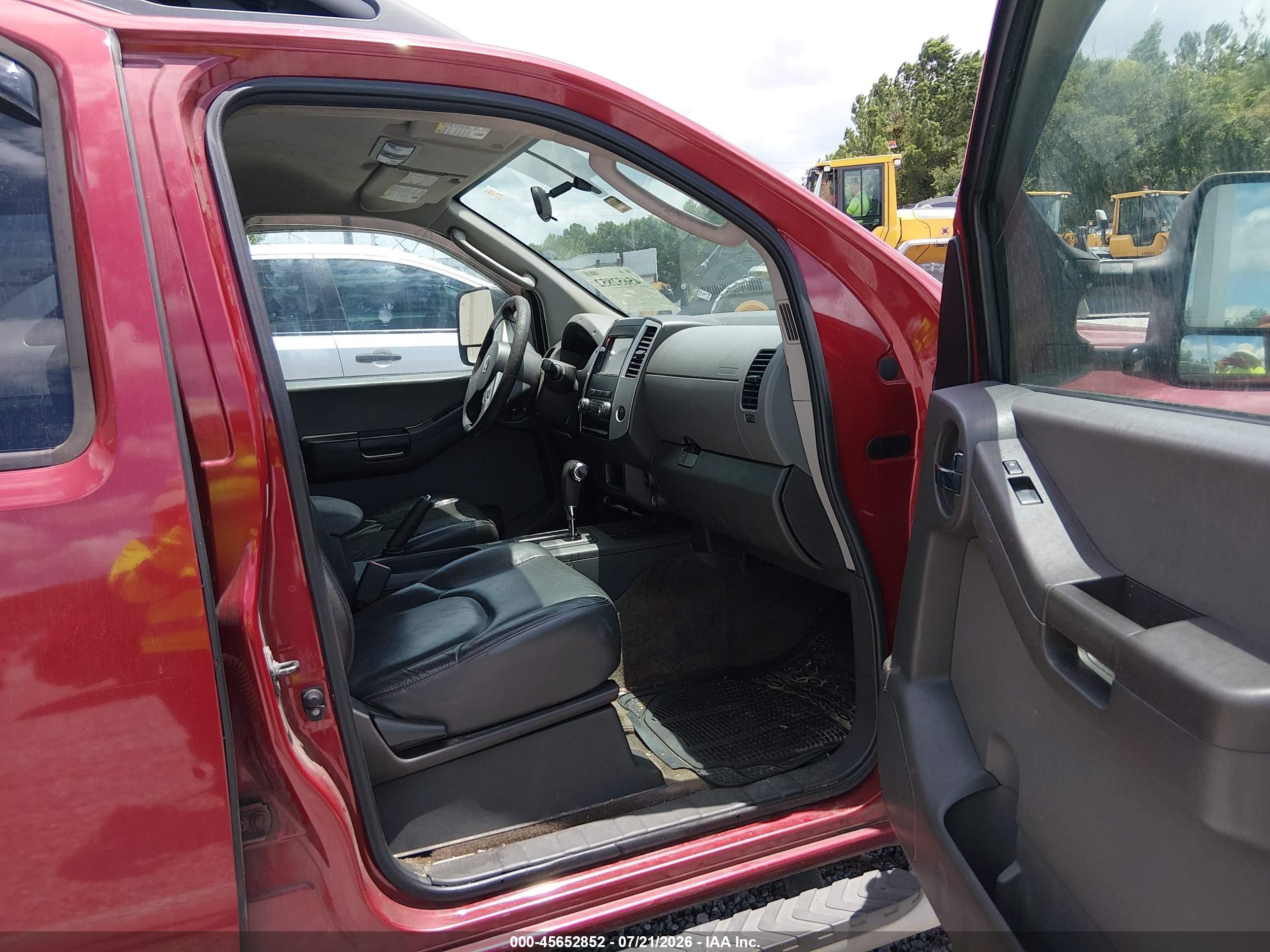 2010 Nissan Xterra S Red vin: 5N1AN0NU2AC515921