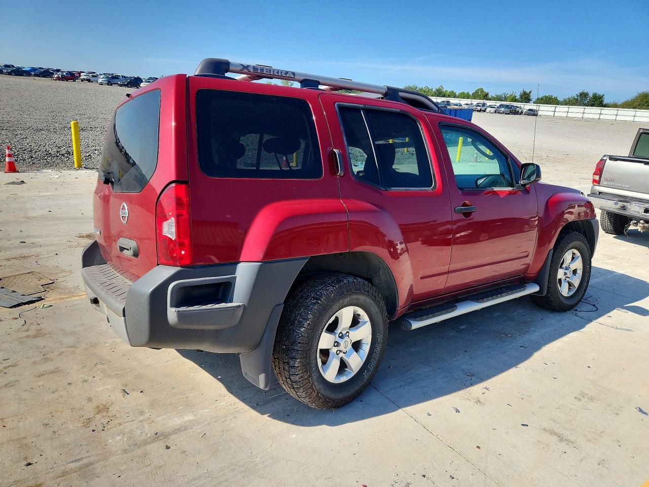 2010 Nissan Xterra X Red vin: 5N1AN0NU2AC522528