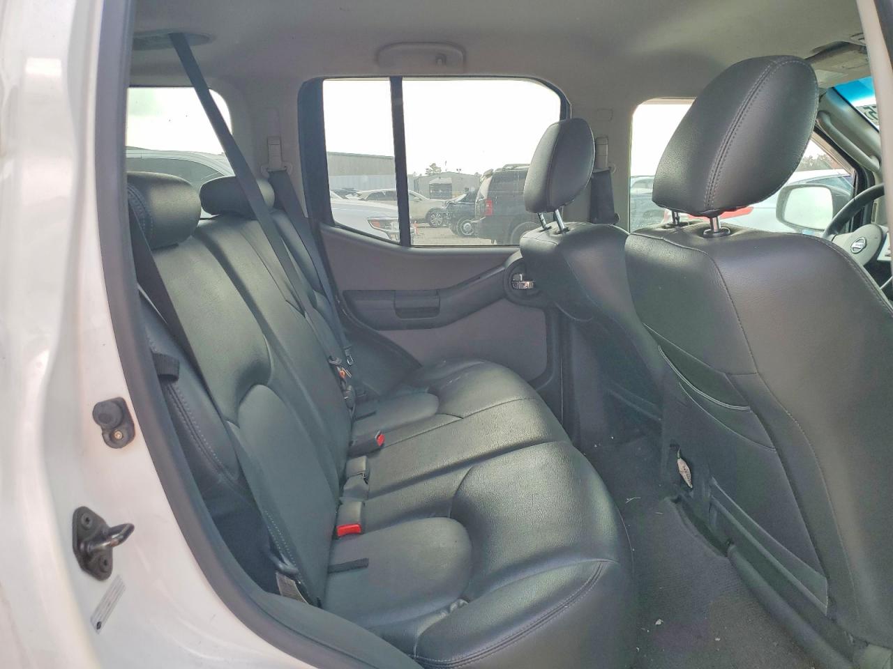 2010 Nissan Xterra Off Road White vin: 5N1AN0NU3AC504538