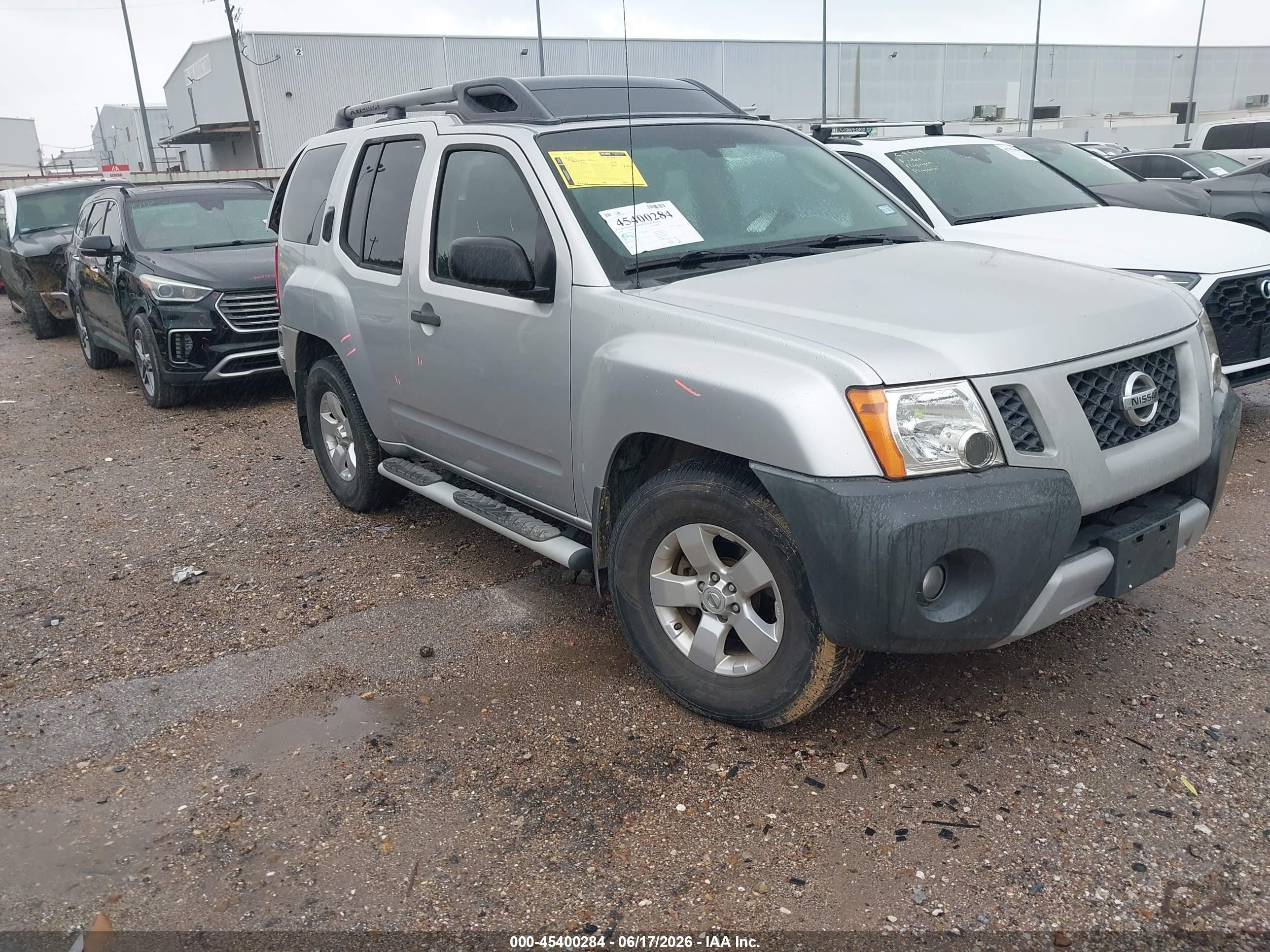 2010 Nissan Xterra S Silver vin: 5N1AN0NU3AC525812