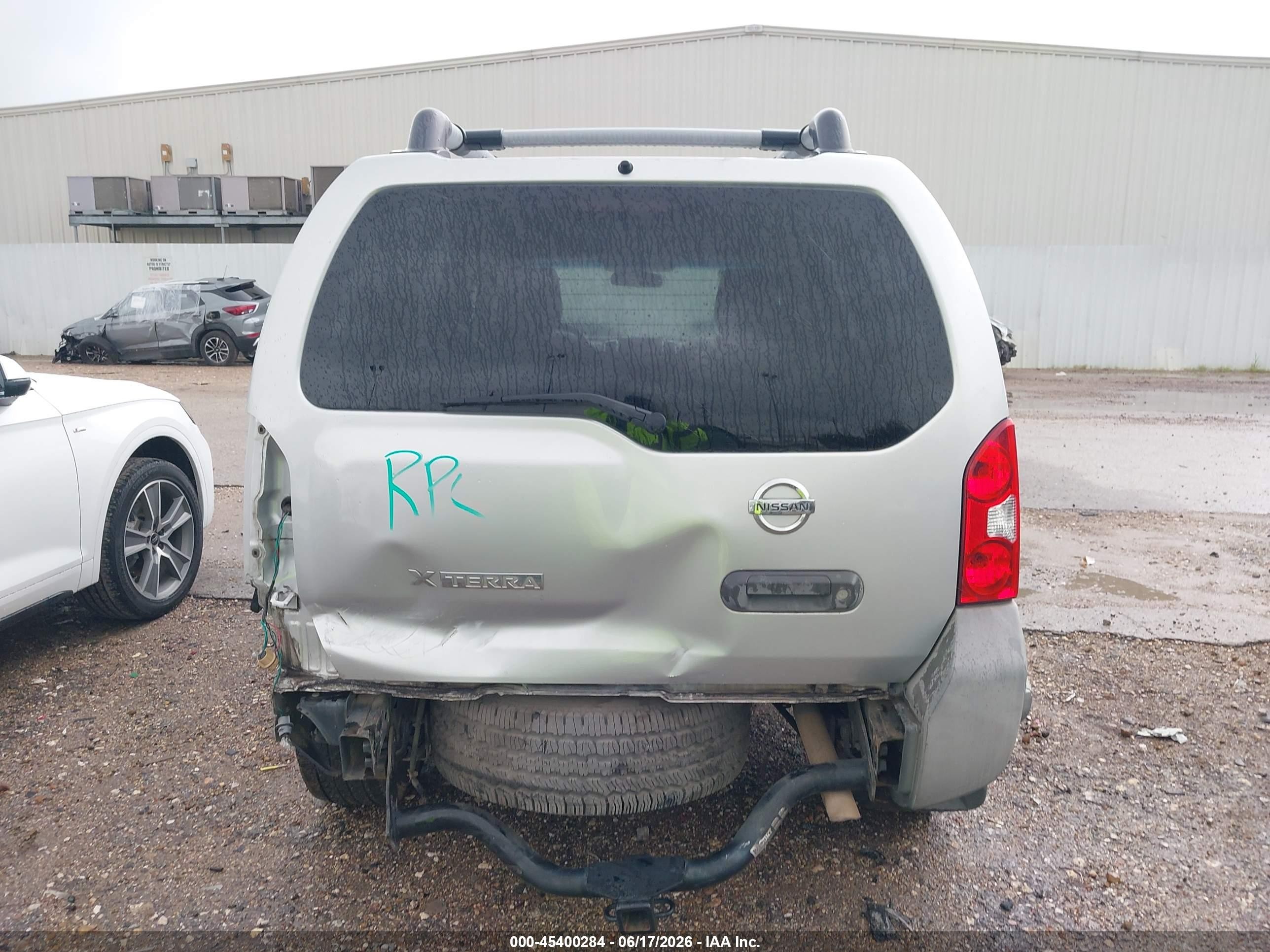 2010 Nissan Xterra S Silver vin: 5N1AN0NU3AC525812