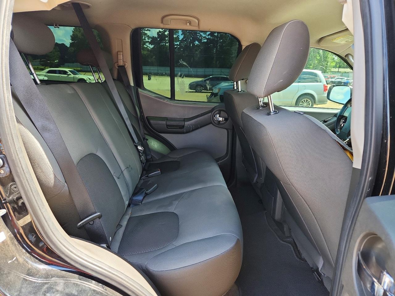 2011 Nissan Xterra X Black vin: 5N1AN0NU3BC522281