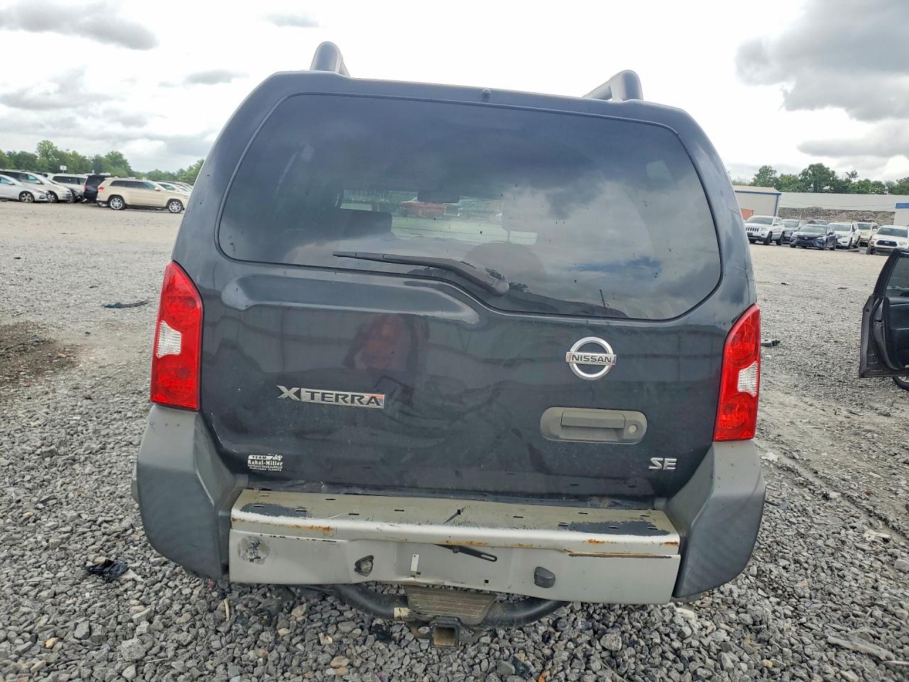 2010 Nissan Xterra X Black vin: 5N1AN0NU5AC500300