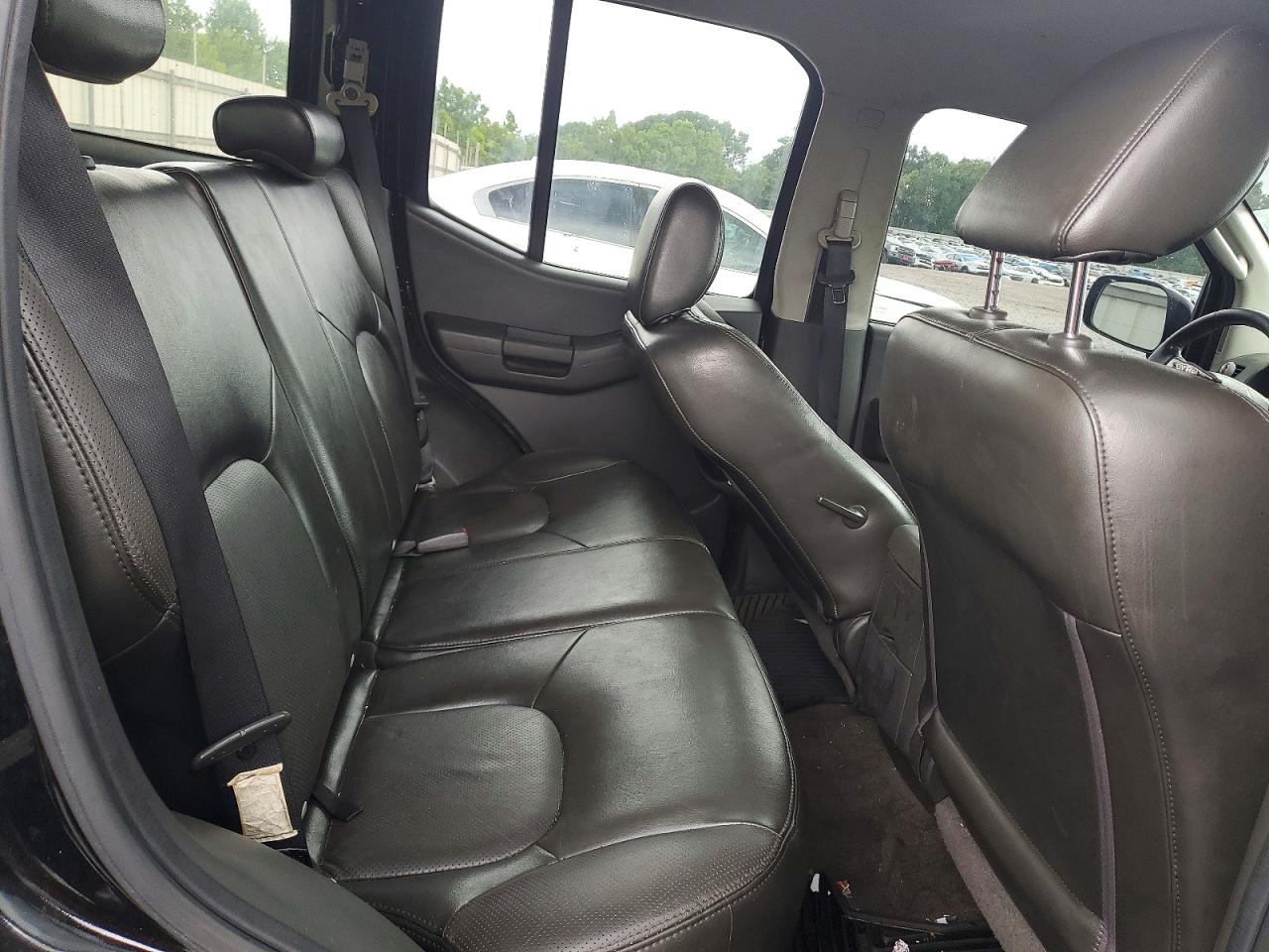 2010 Nissan Xterra X Black vin: 5N1AN0NU5AC500300